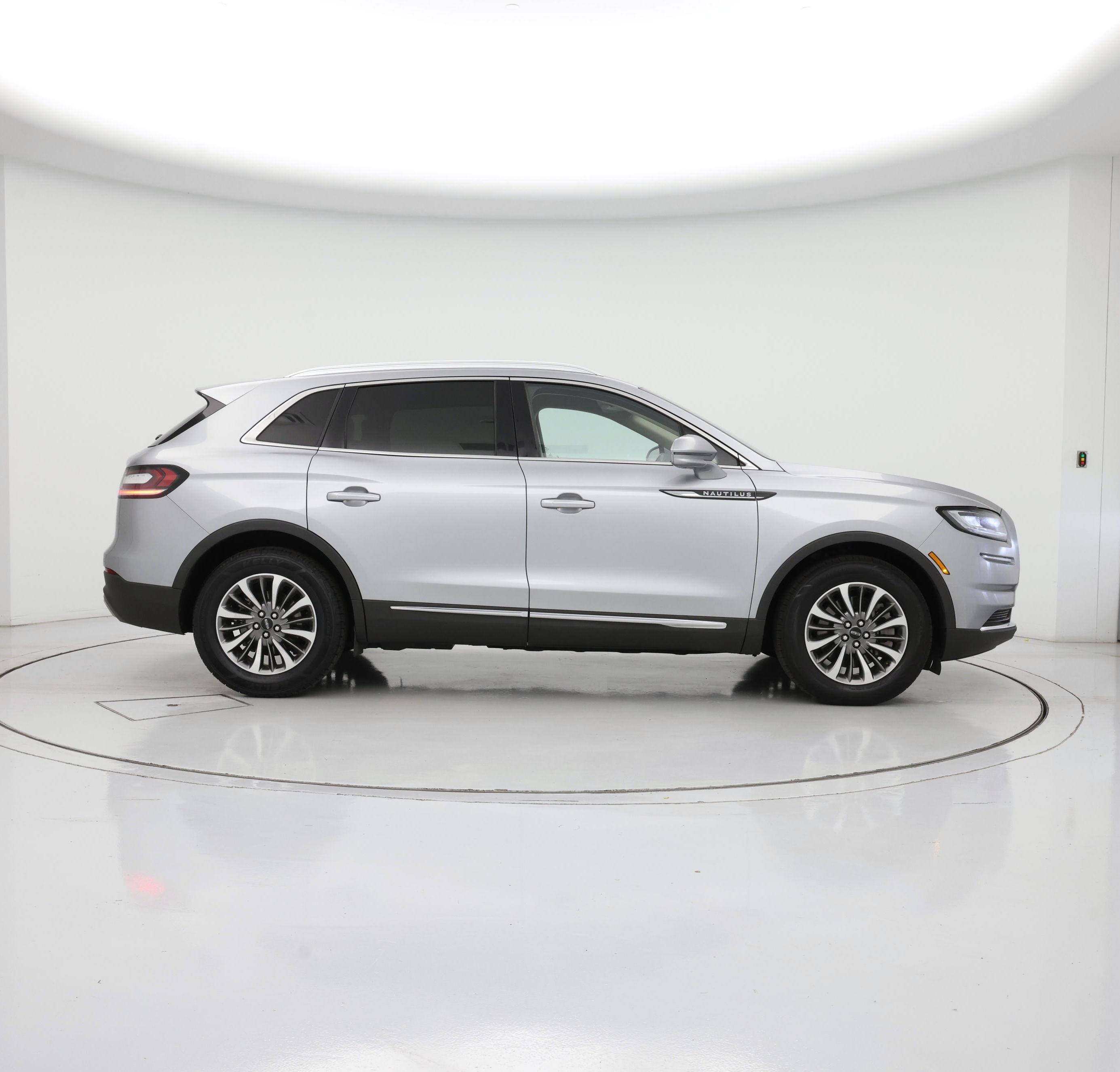 Thumbnail: 2021 Lincoln Nautilus - 7