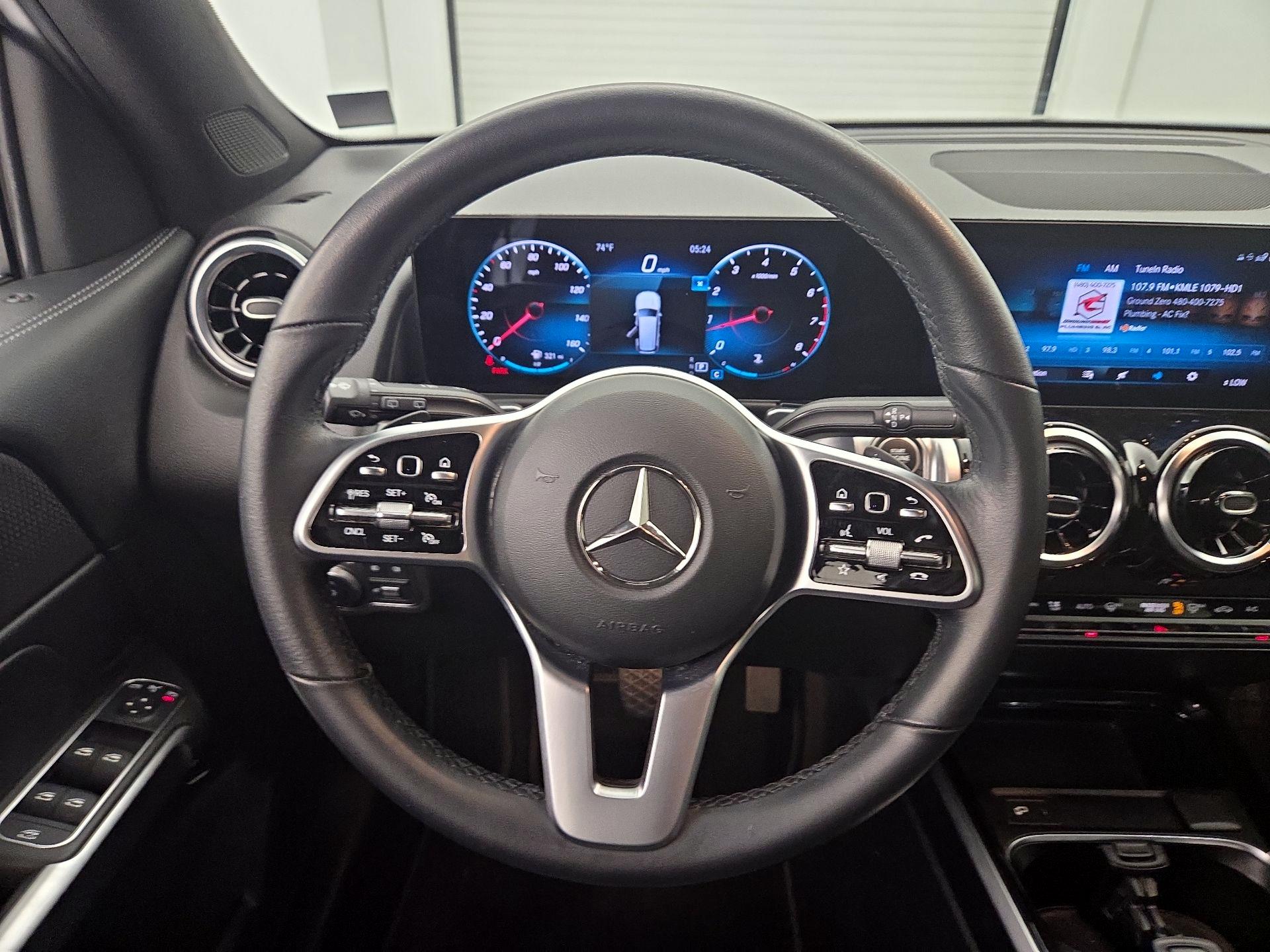 Thumbnail: 2022 Mercedes-Benz GLB - 10