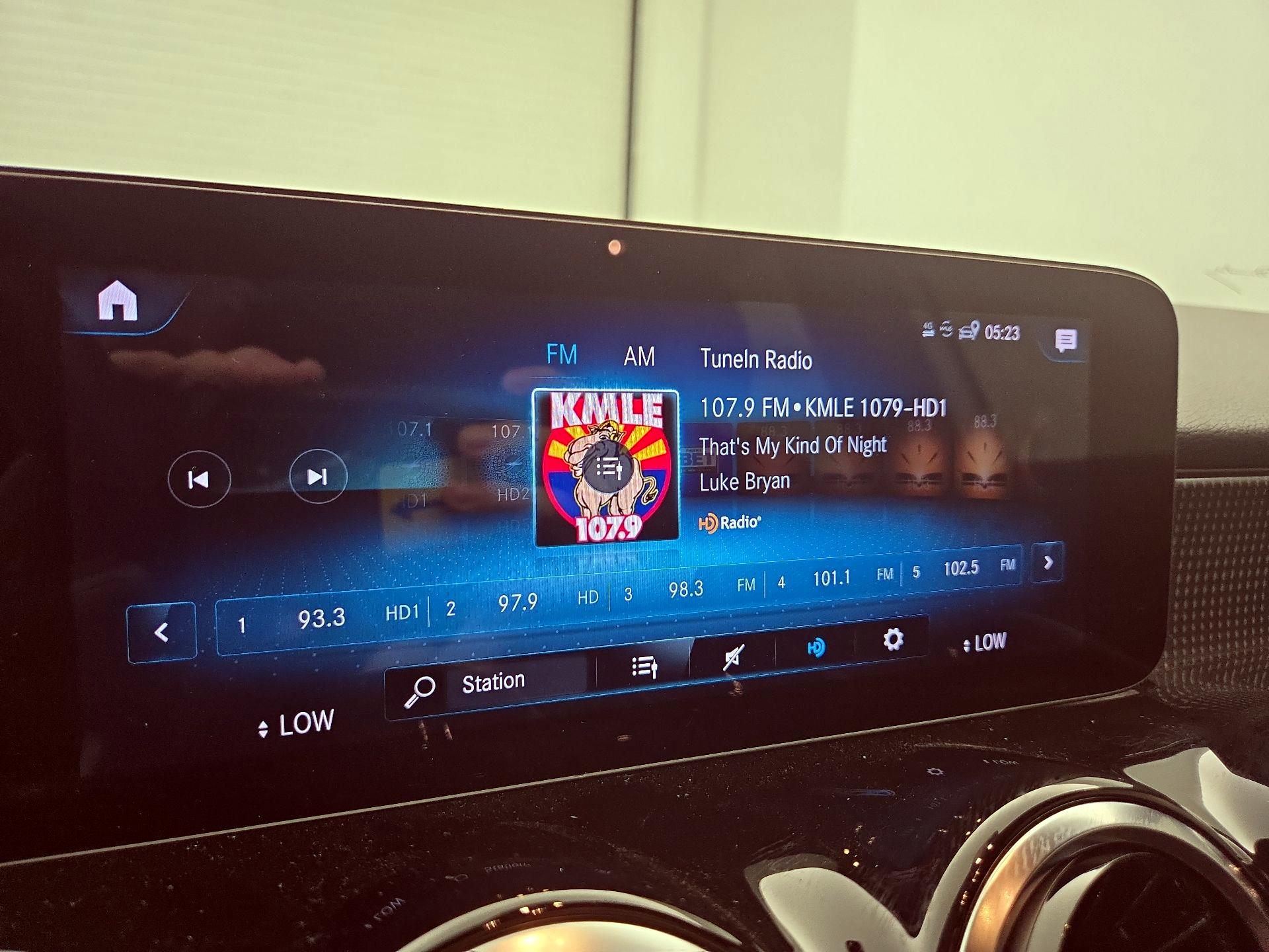 Thumbnail: 2022 Mercedes-Benz GLB - 15