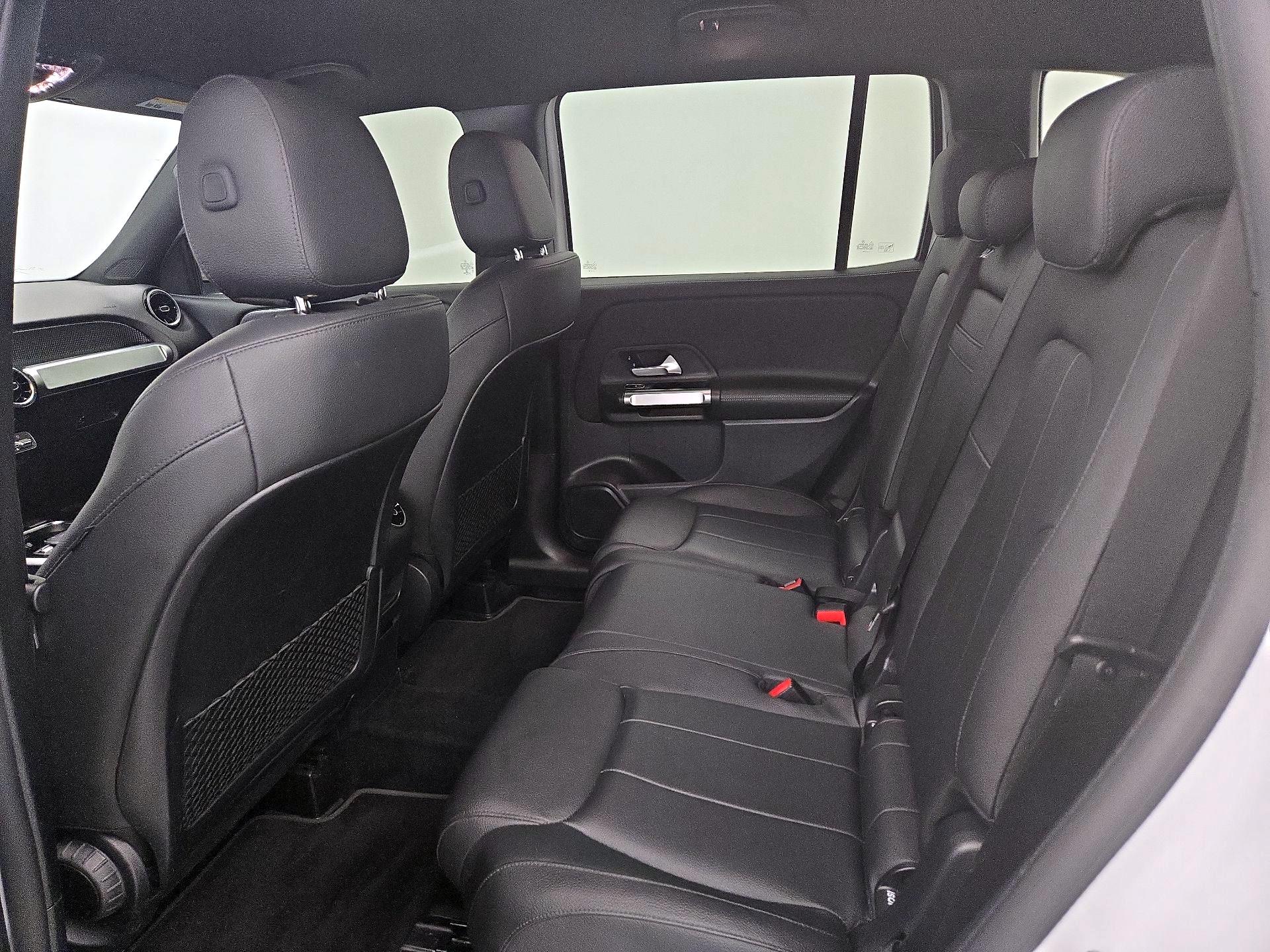 Thumbnail: 2022 Mercedes-Benz GLB - 19