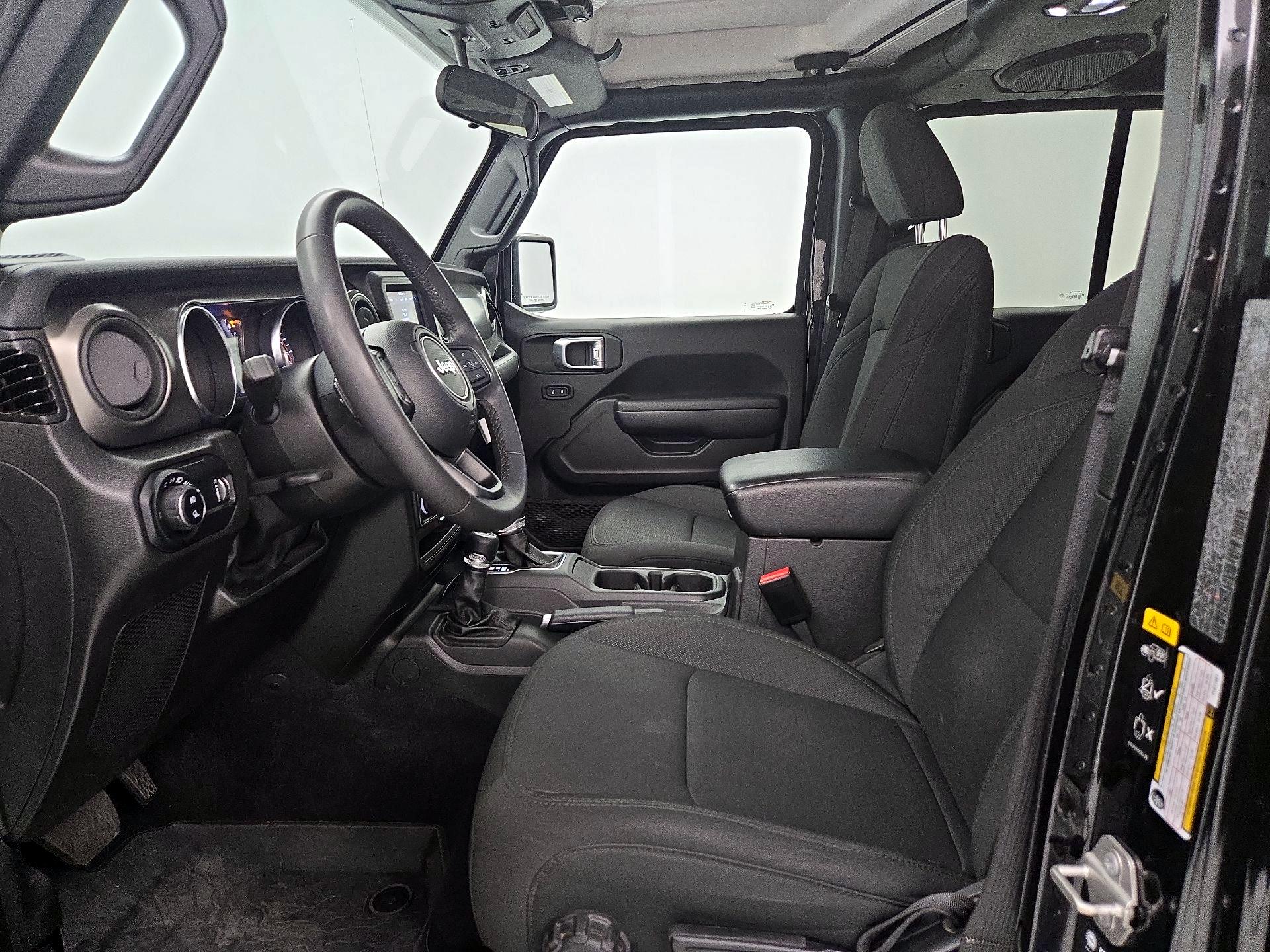 Thumbnail: 2023 Jeep Gladiator - 11