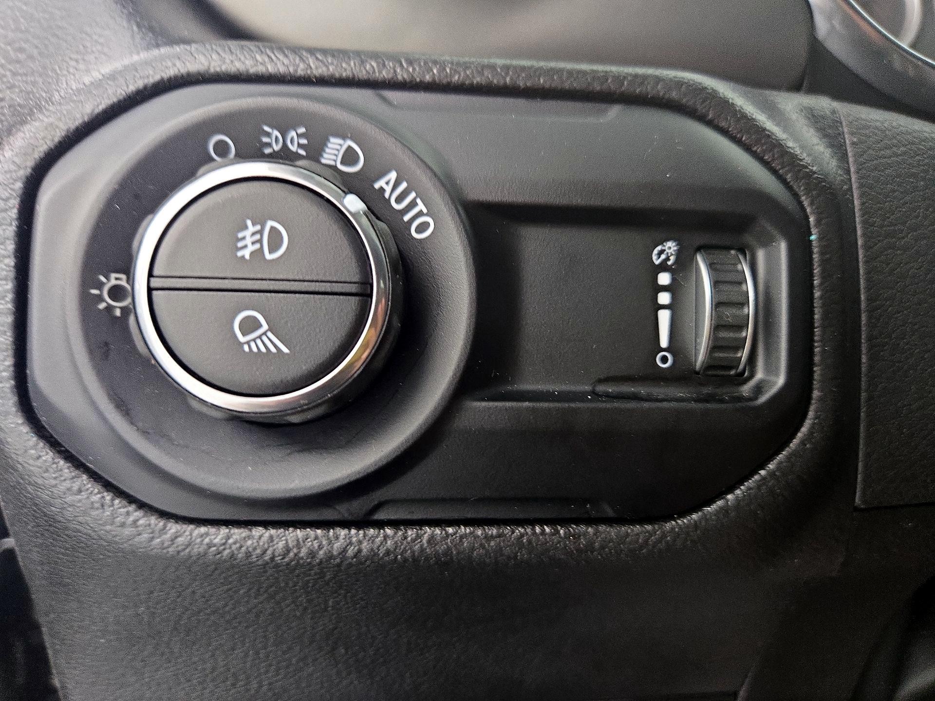 Thumbnail: 2023 Jeep Gladiator - 13