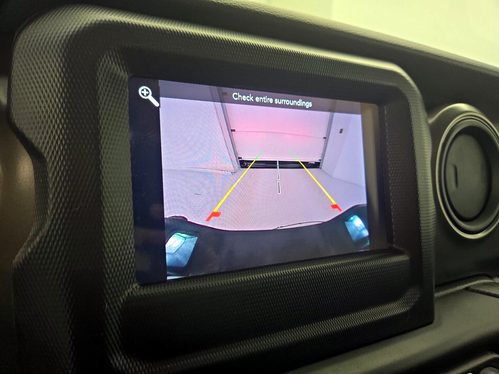 Thumbnail: 2023 Jeep Gladiator - 14