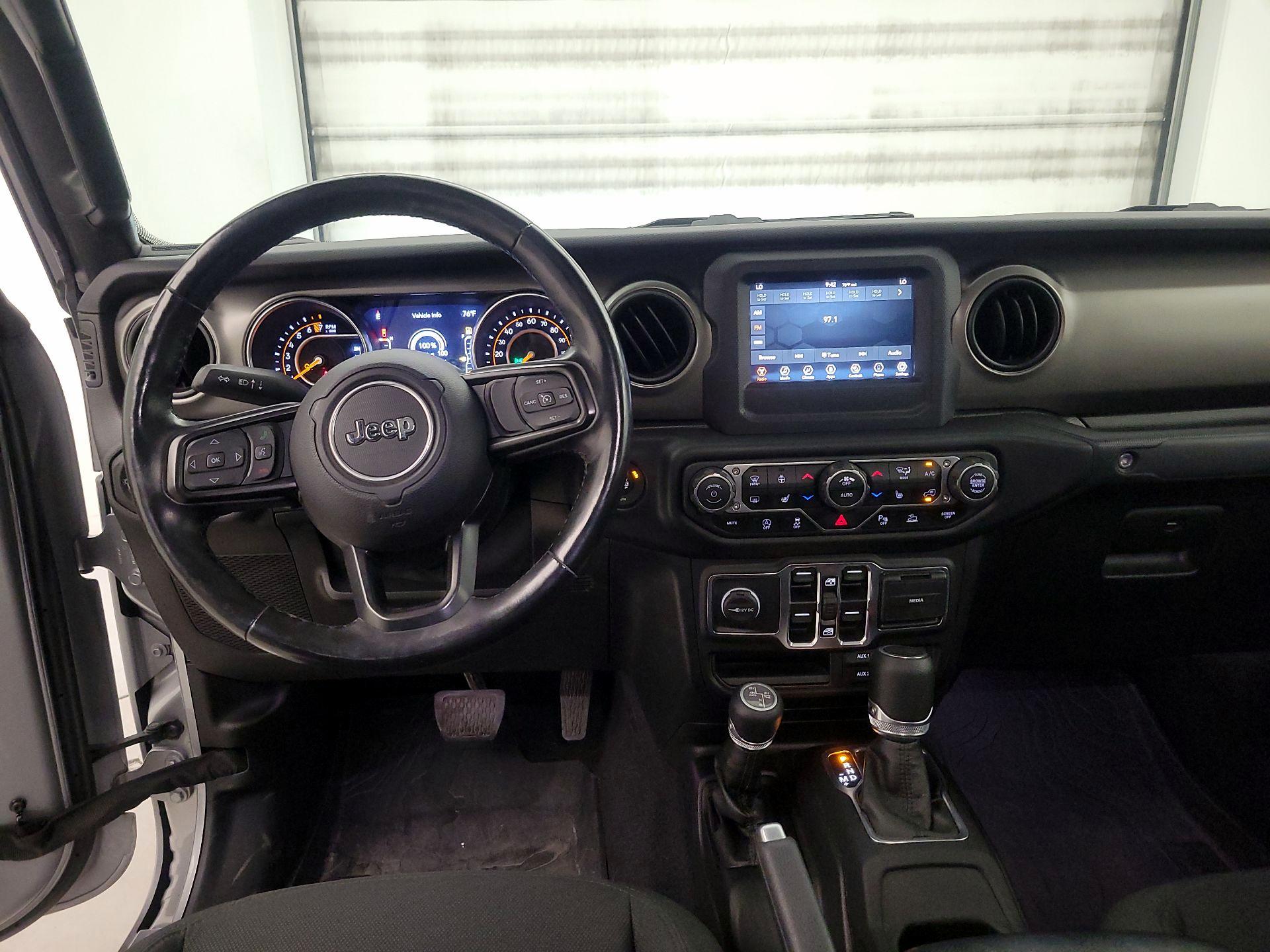 Thumbnail: 2021 Jeep Gladiator - 9