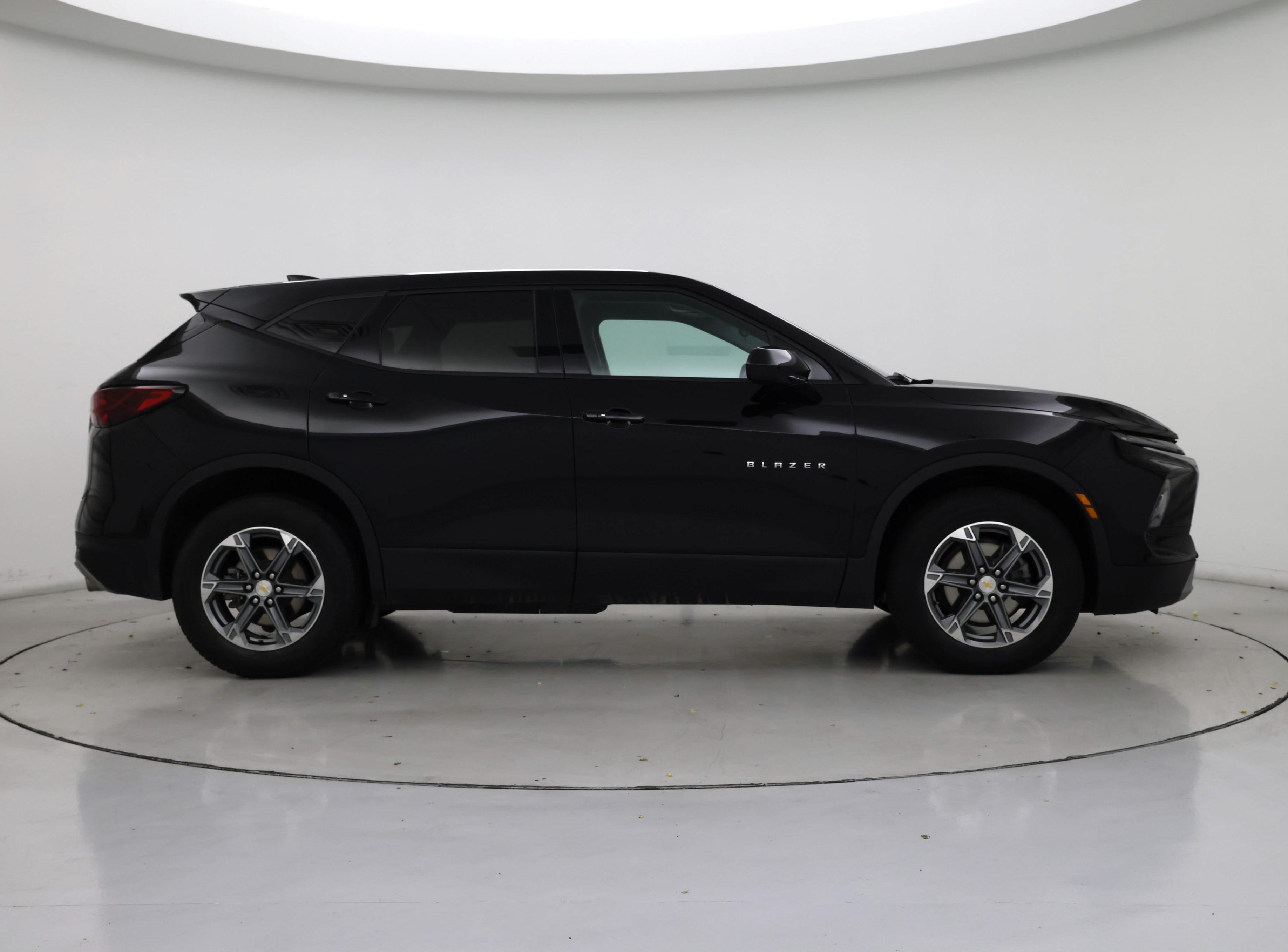 Thumbnail: 2023 Chevrolet Blazer - 7