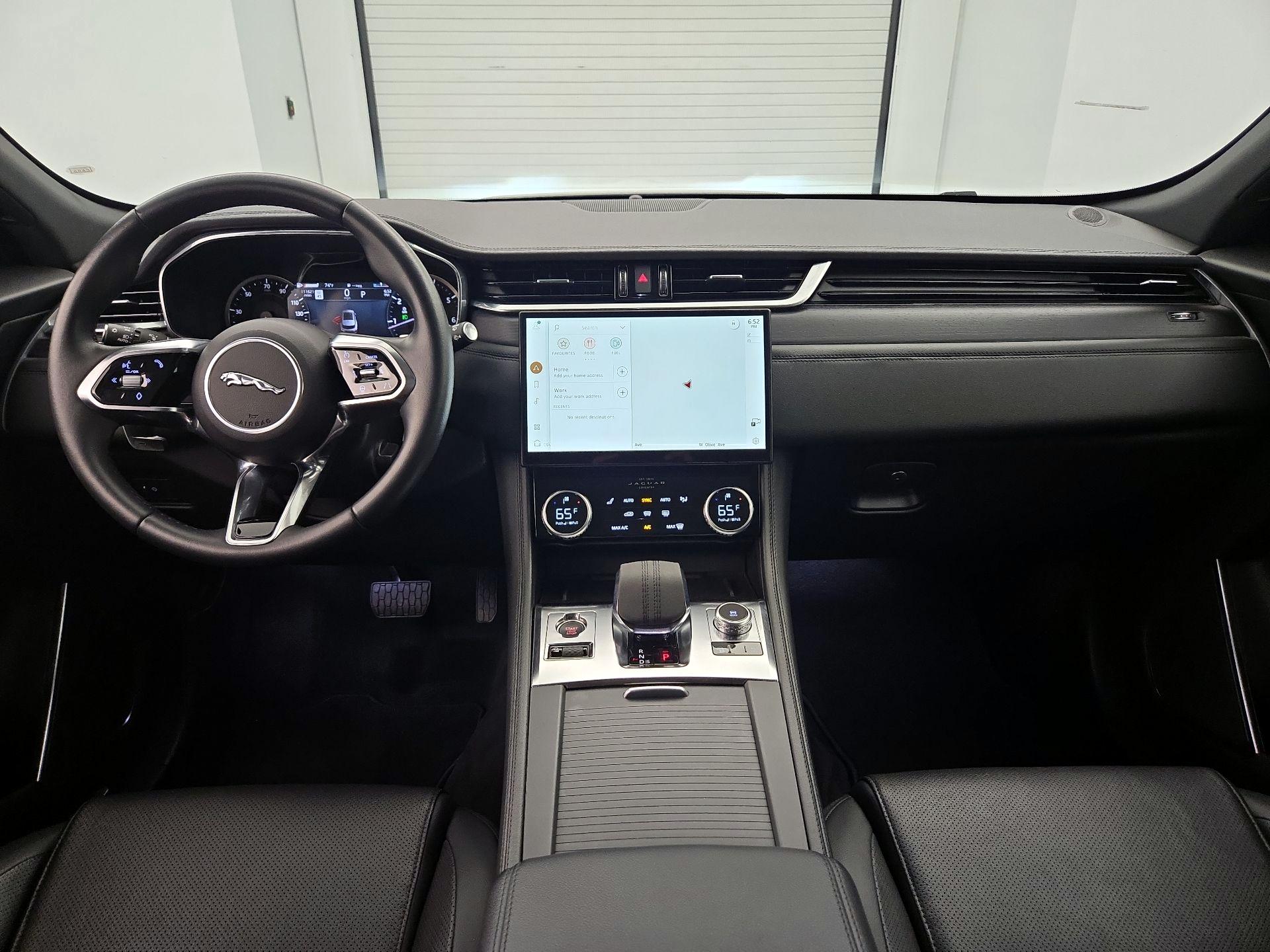 Thumbnail: 2023 Jaguar F-Pace - 9