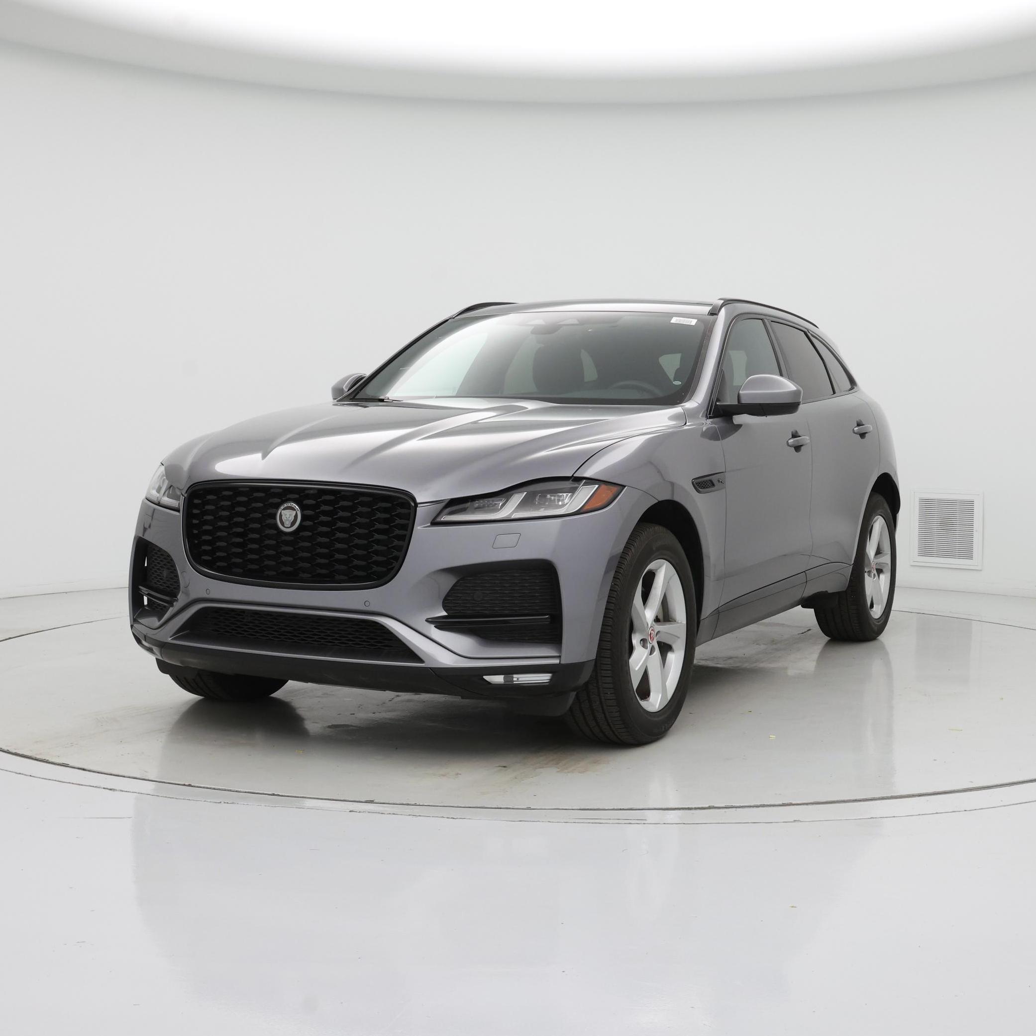Thumbnail: 2023 Jaguar F-Pace - 4
