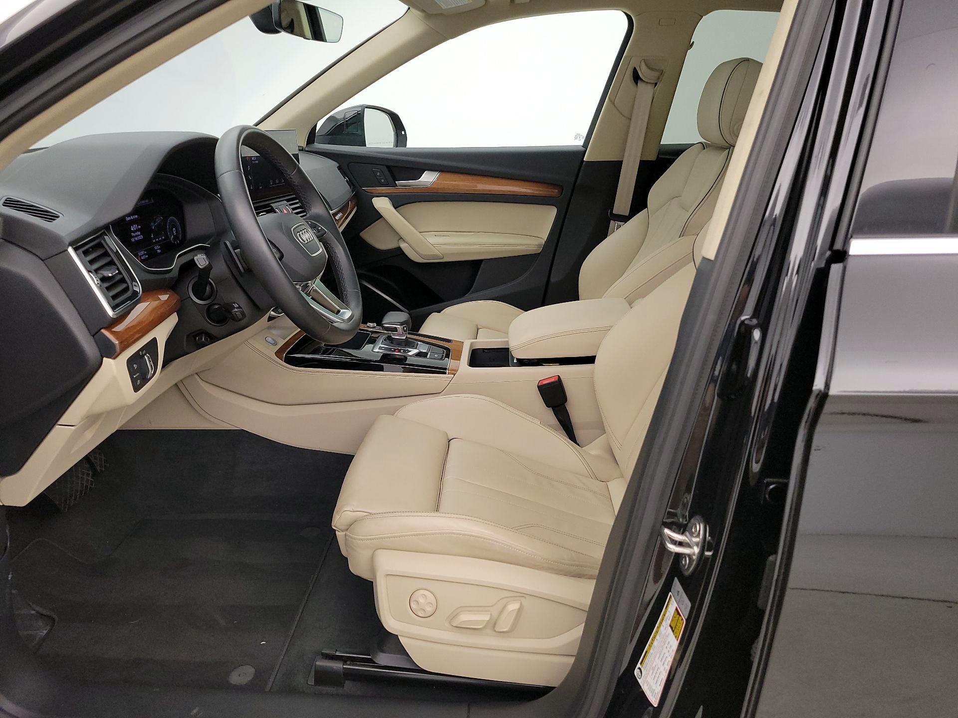 Thumbnail: 2022 Audi Q5 - 11
