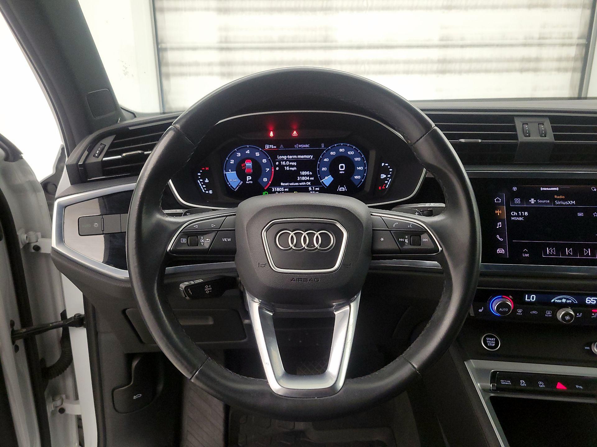 Thumbnail: 2022 Audi Q3 - 10