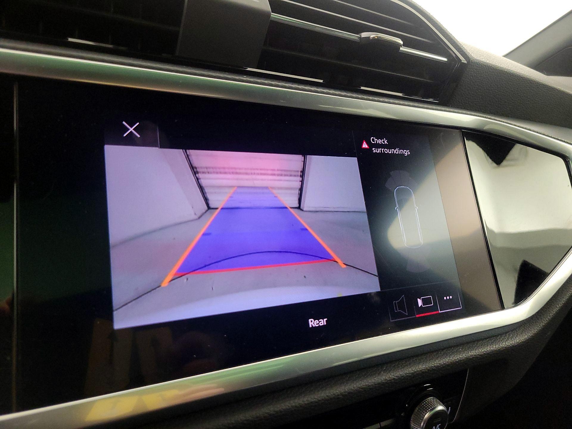 Thumbnail: 2022 Audi Q3 - 14