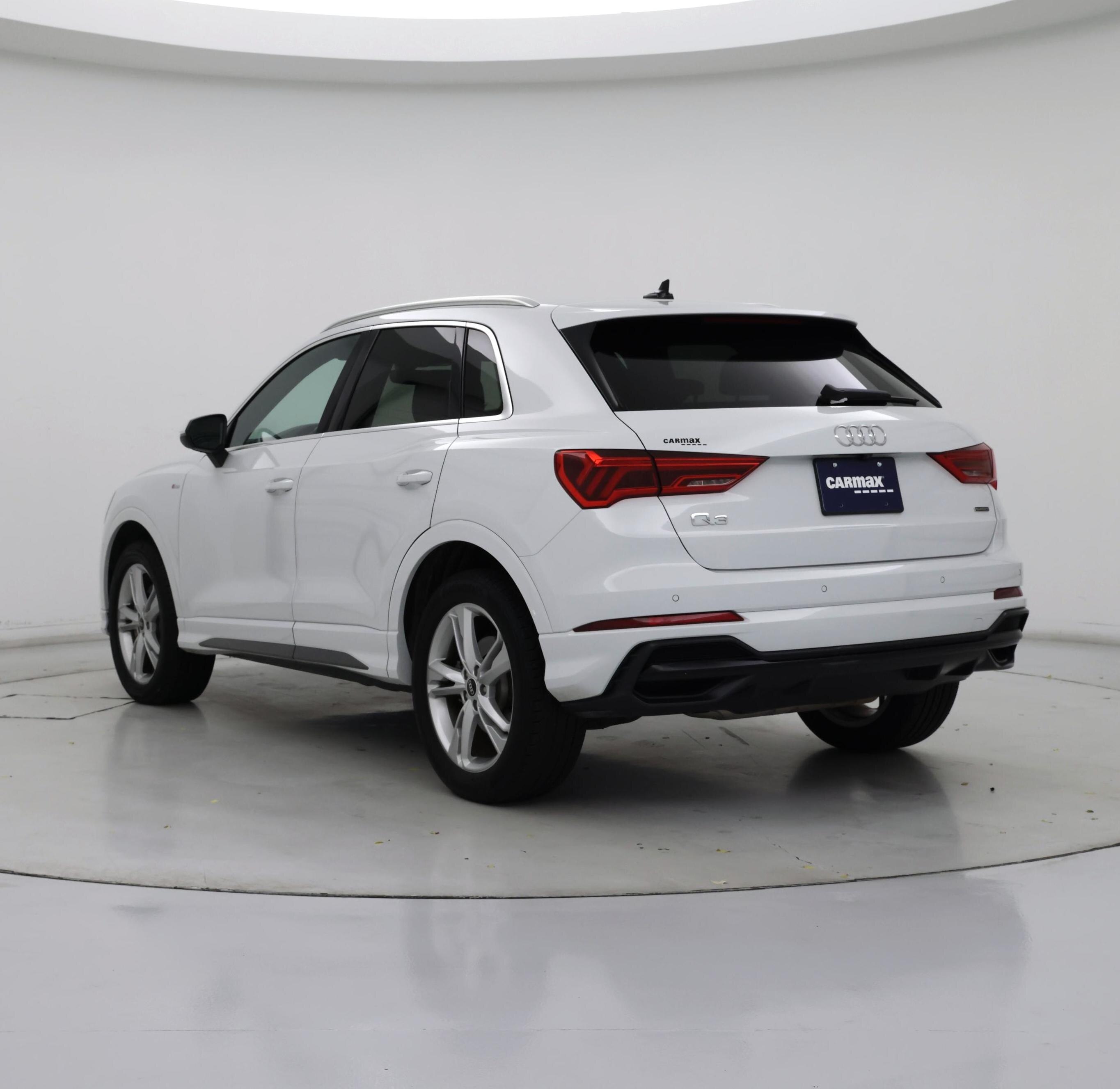 Thumbnail: 2022 Audi Q3 - 2