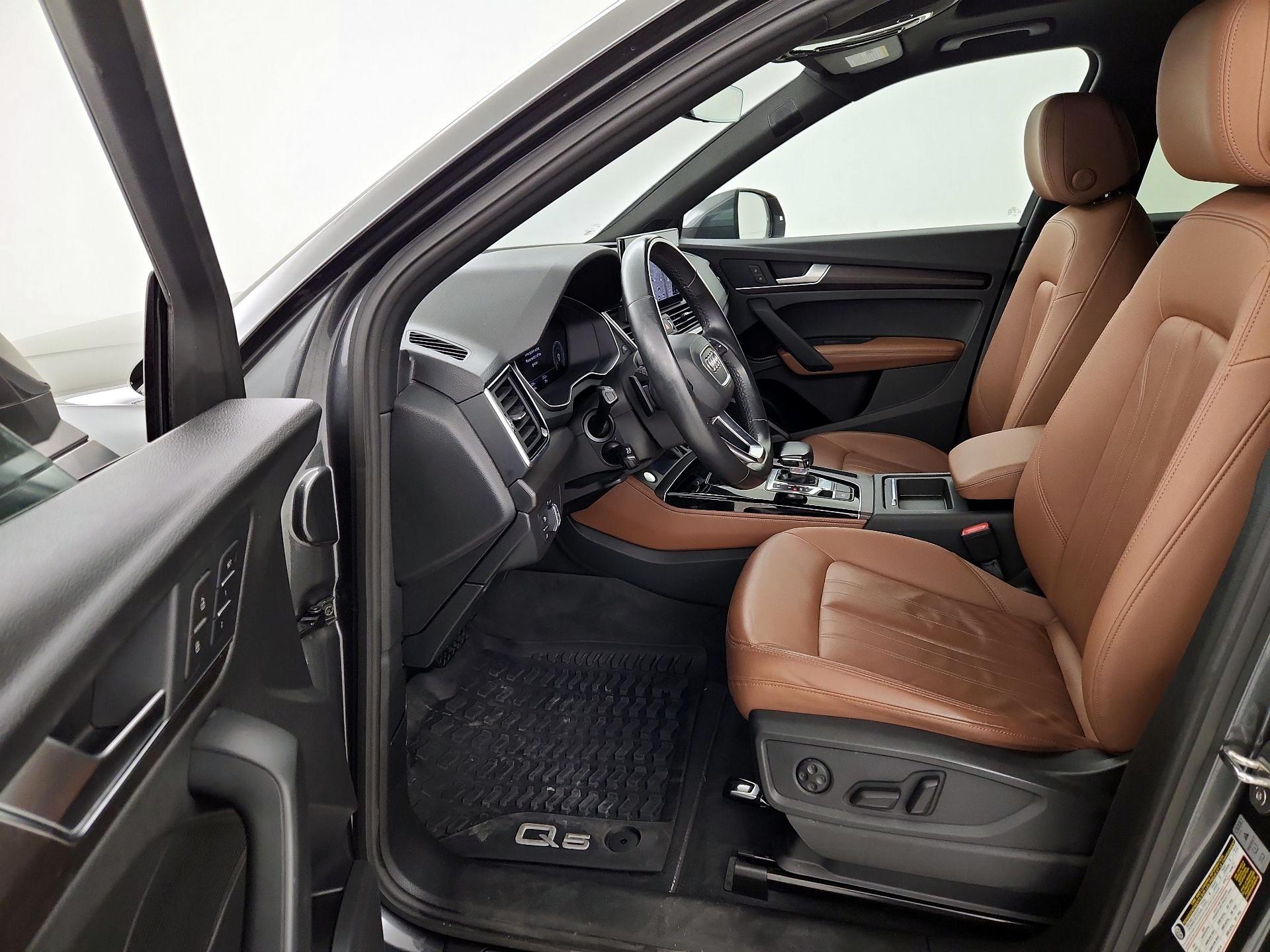 Thumbnail: 2022 Audi Q5 - 11