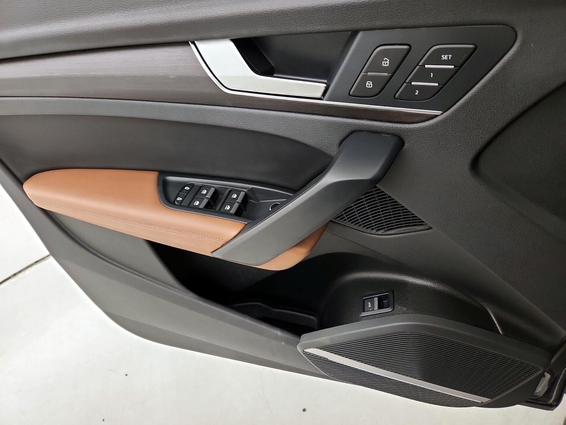 Thumbnail: 2022 Audi Q5 - 12