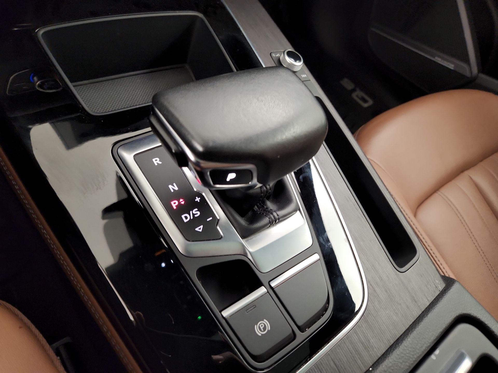 Thumbnail: 2022 Audi Q5 - 18