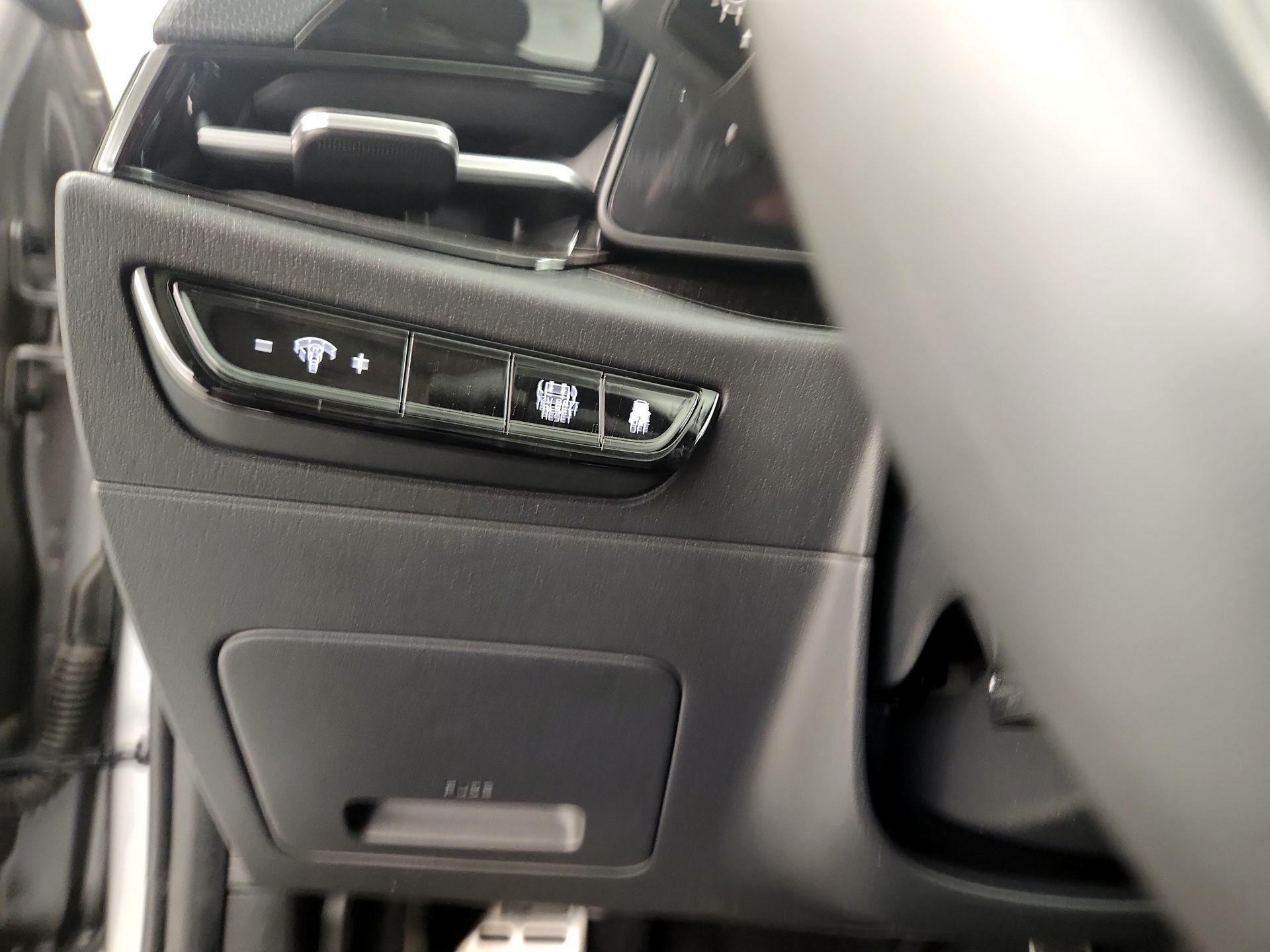 Thumbnail: 2023 Kia Niro - 13