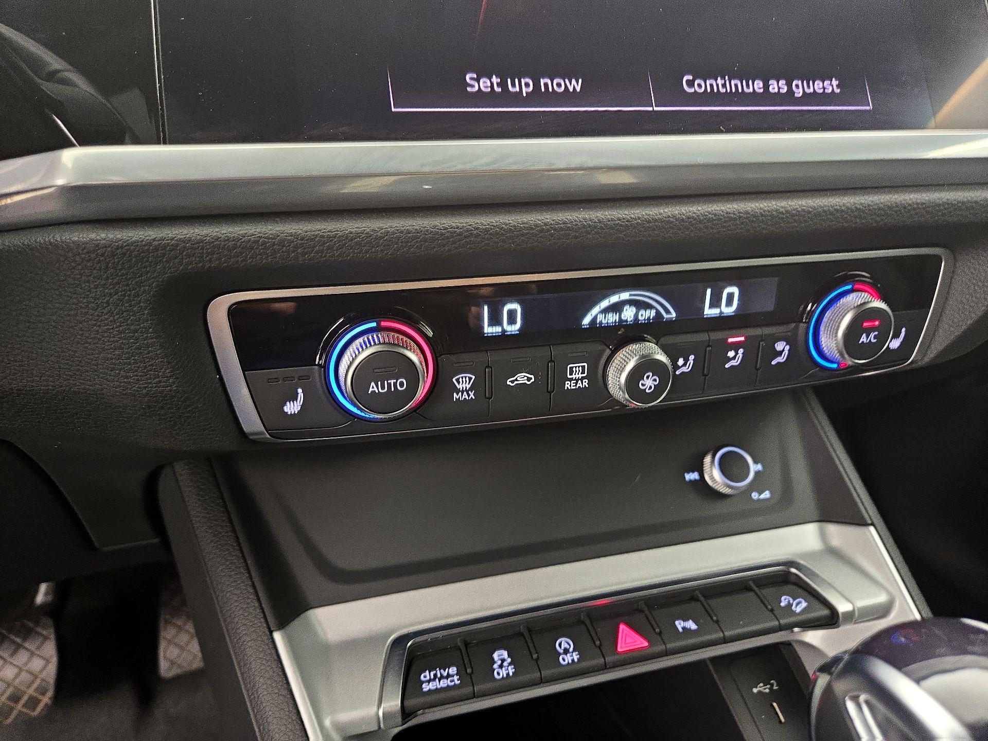 Thumbnail: 2022 Audi Q3 - 16