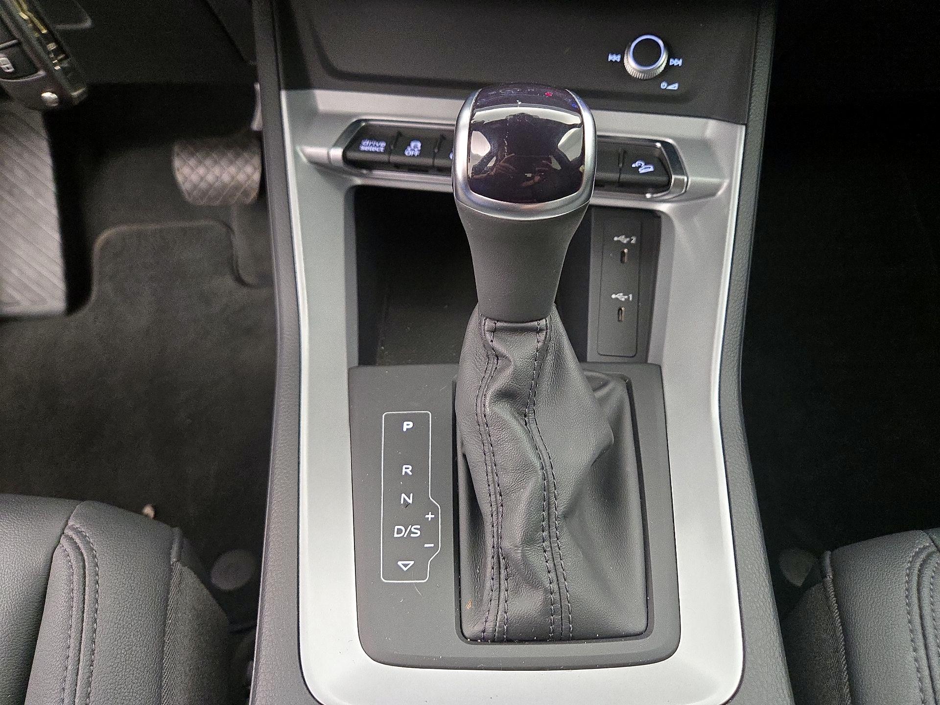 Thumbnail: 2022 Audi Q3 - 17