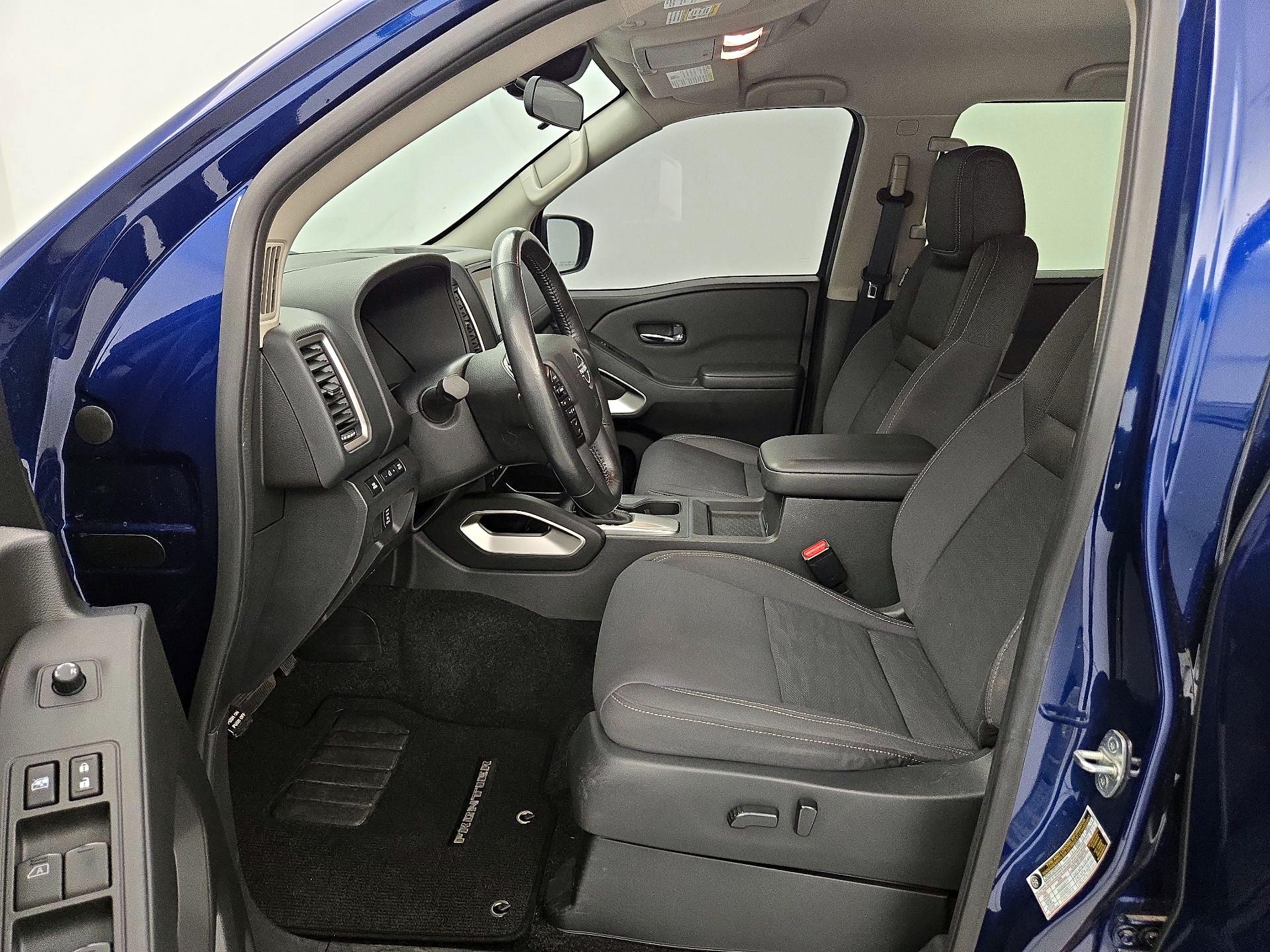 Thumbnail: 2022 Nissan Frontier - 11