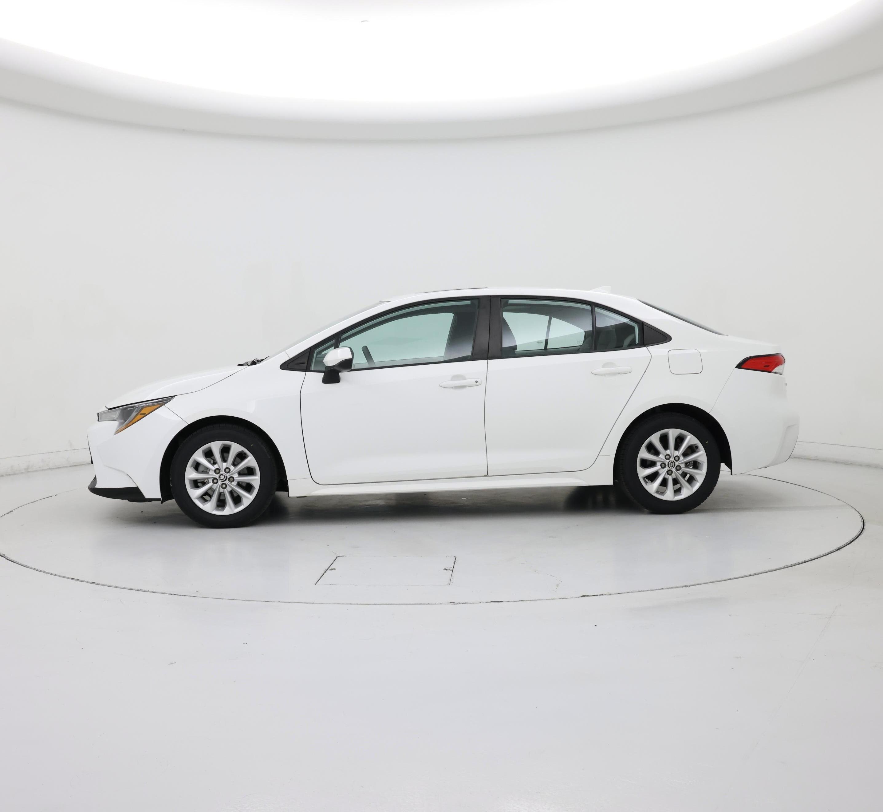 Thumbnail: 2020 Toyota Corolla - 3