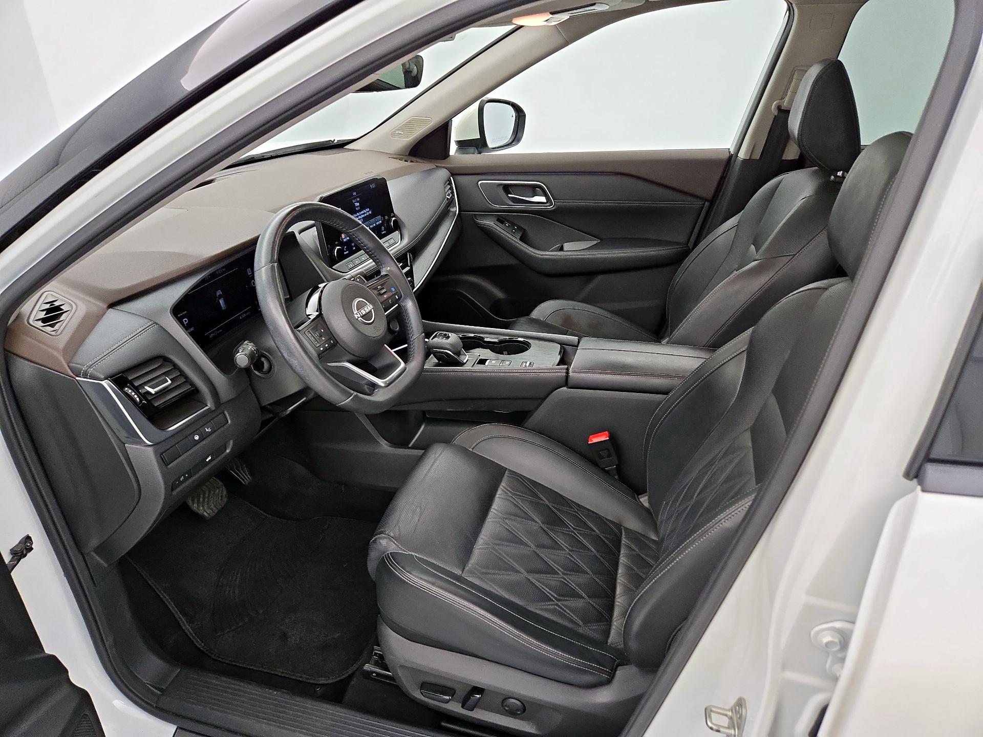 Thumbnail: 2022 Nissan Rogue - 11