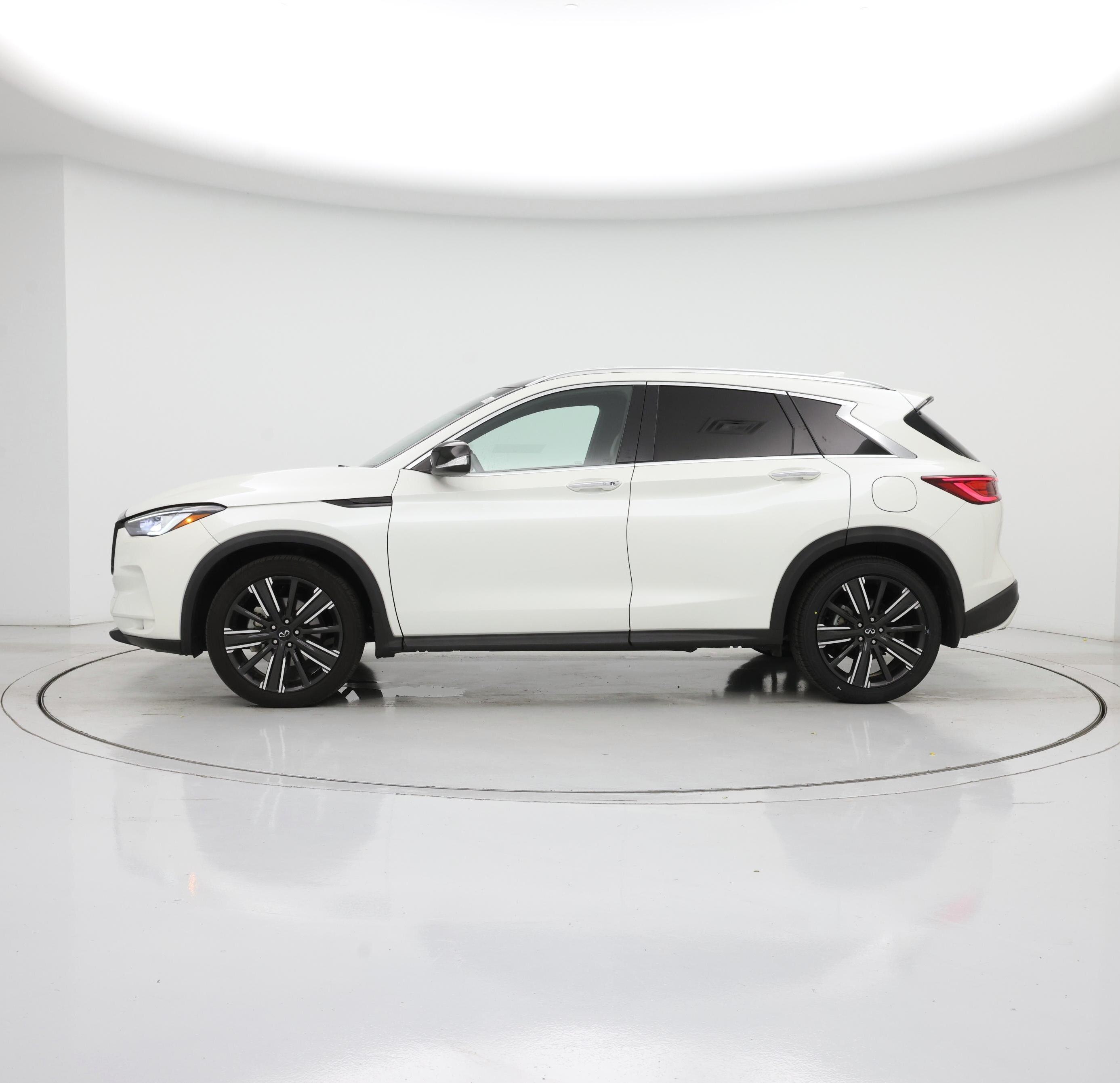 Thumbnail: 2022 INFINITI QX50 - 3