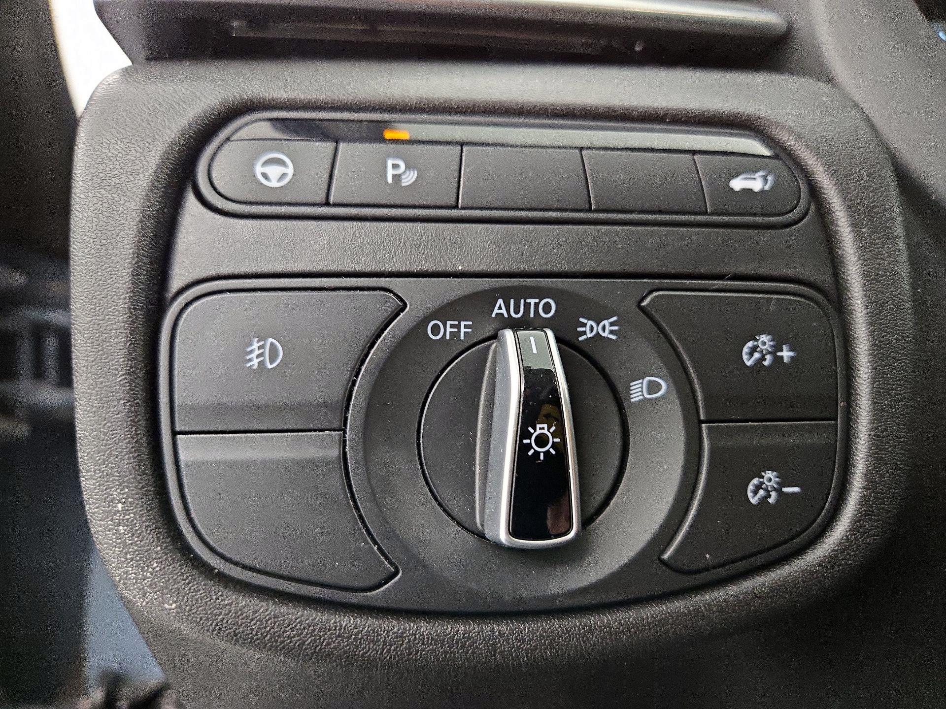 Thumbnail: 2022 INFINITI QX50 - 13