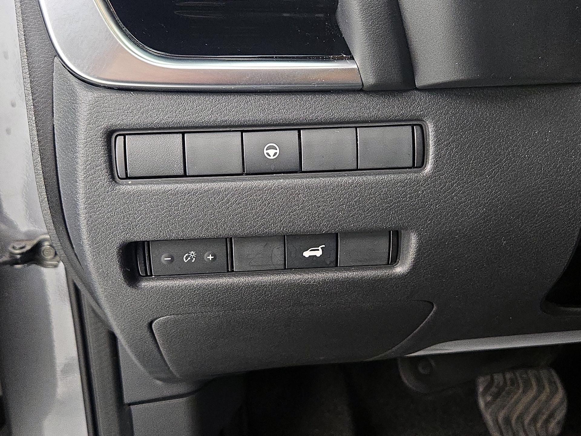 Thumbnail: 2022 Nissan Rogue - 13