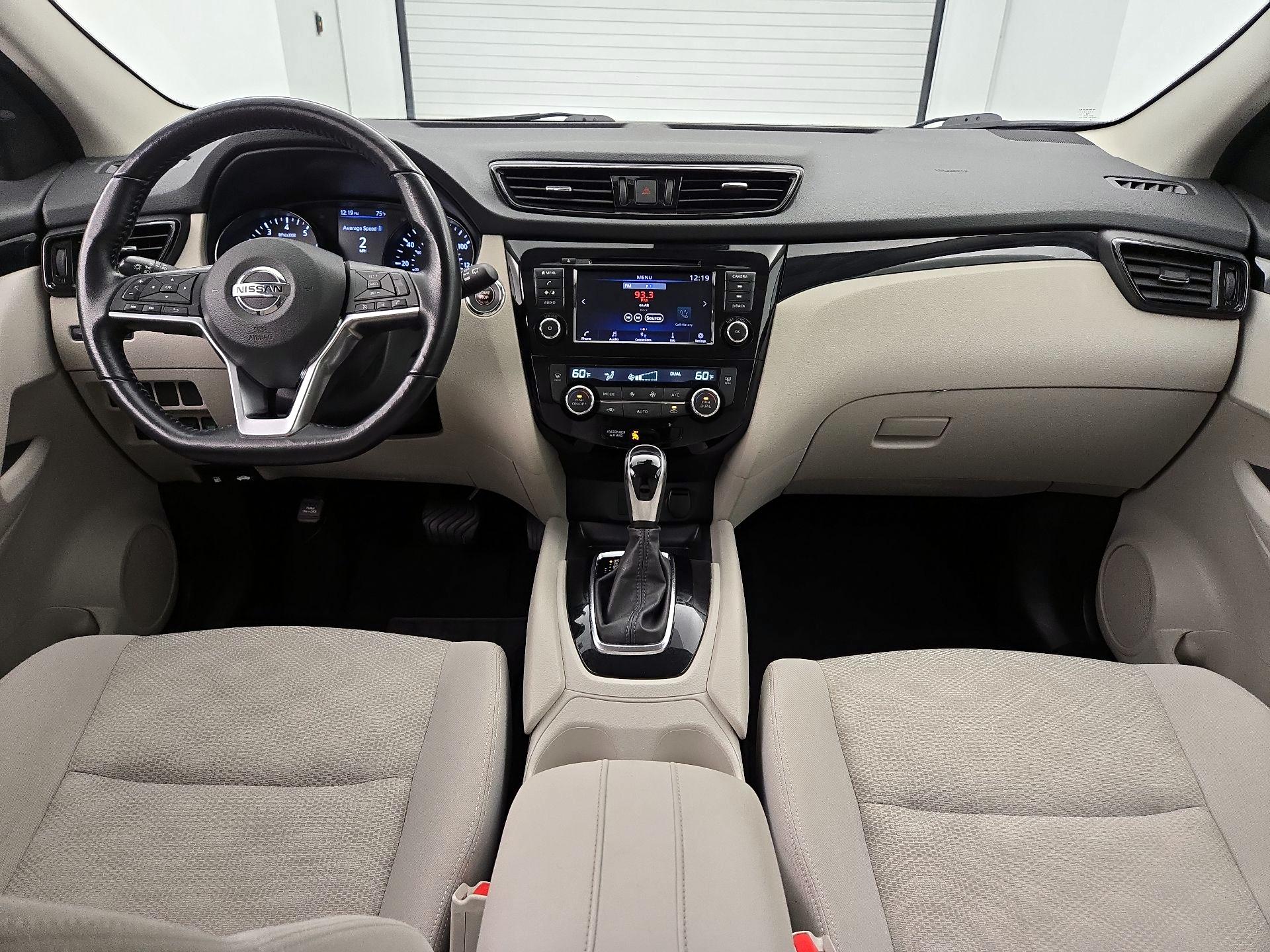 Thumbnail: 2022 Nissan Rogue Sport - 9