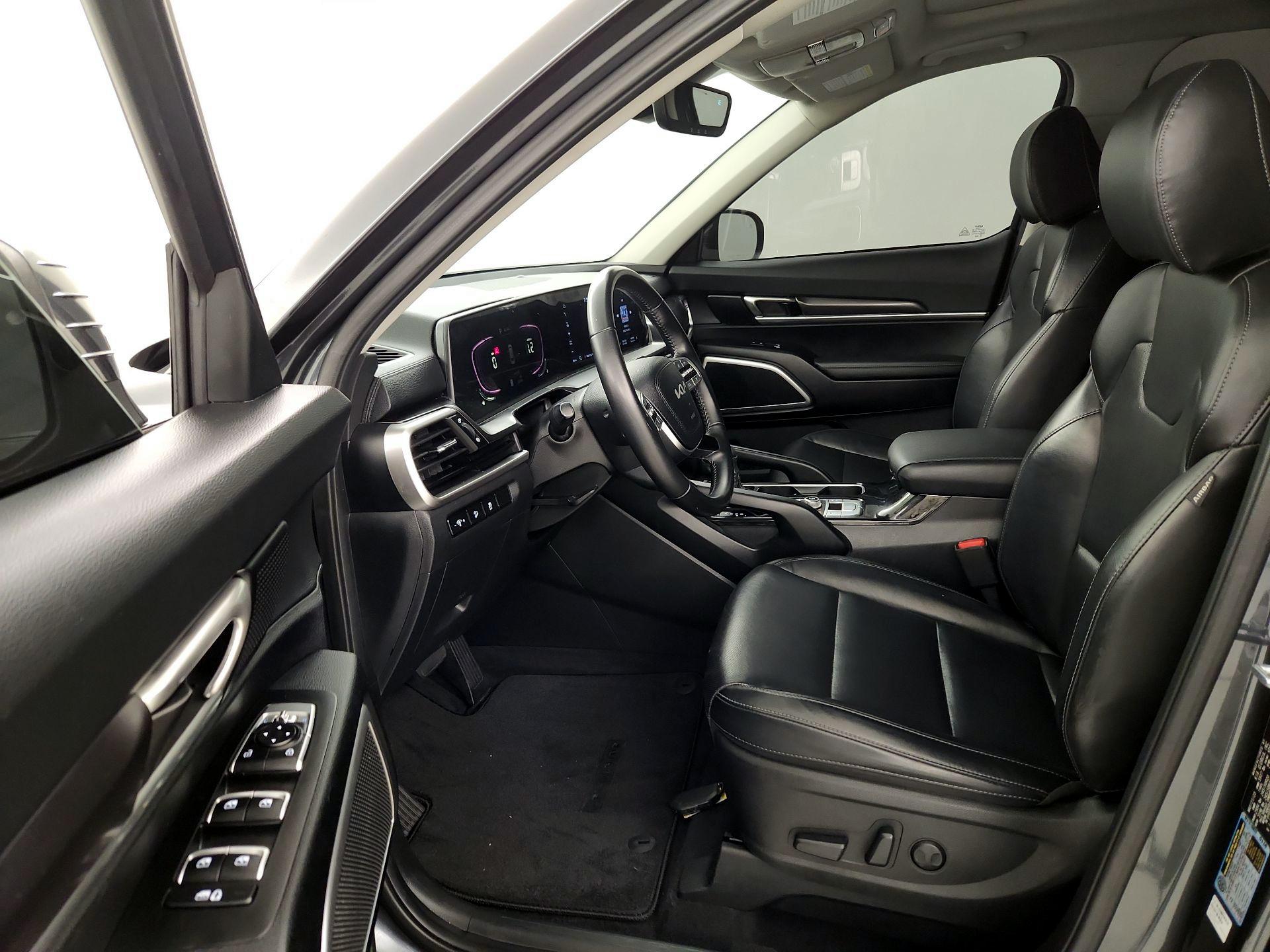 Thumbnail: 2023 Kia Telluride - 11