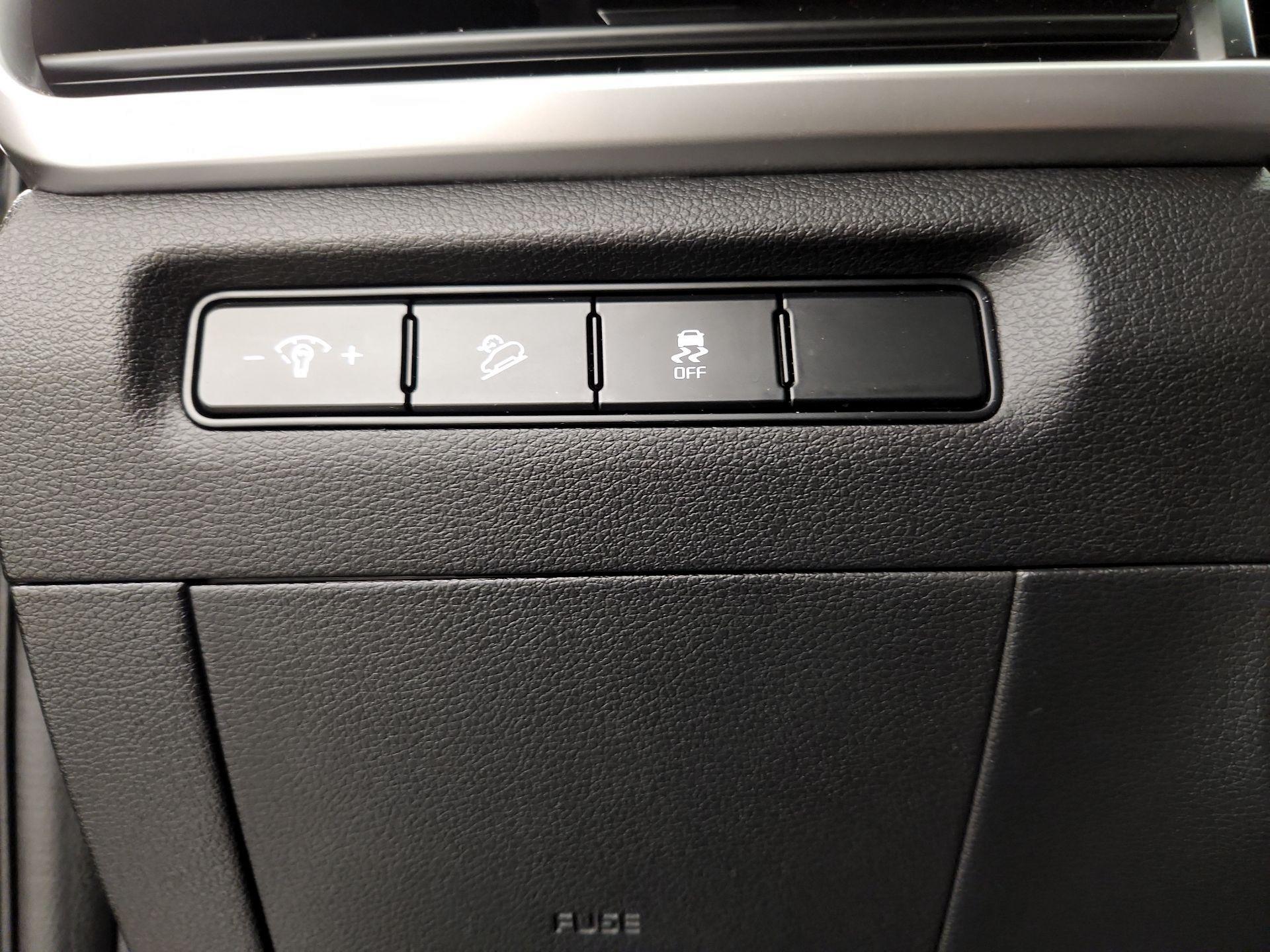 Thumbnail: 2023 Kia Telluride - 13