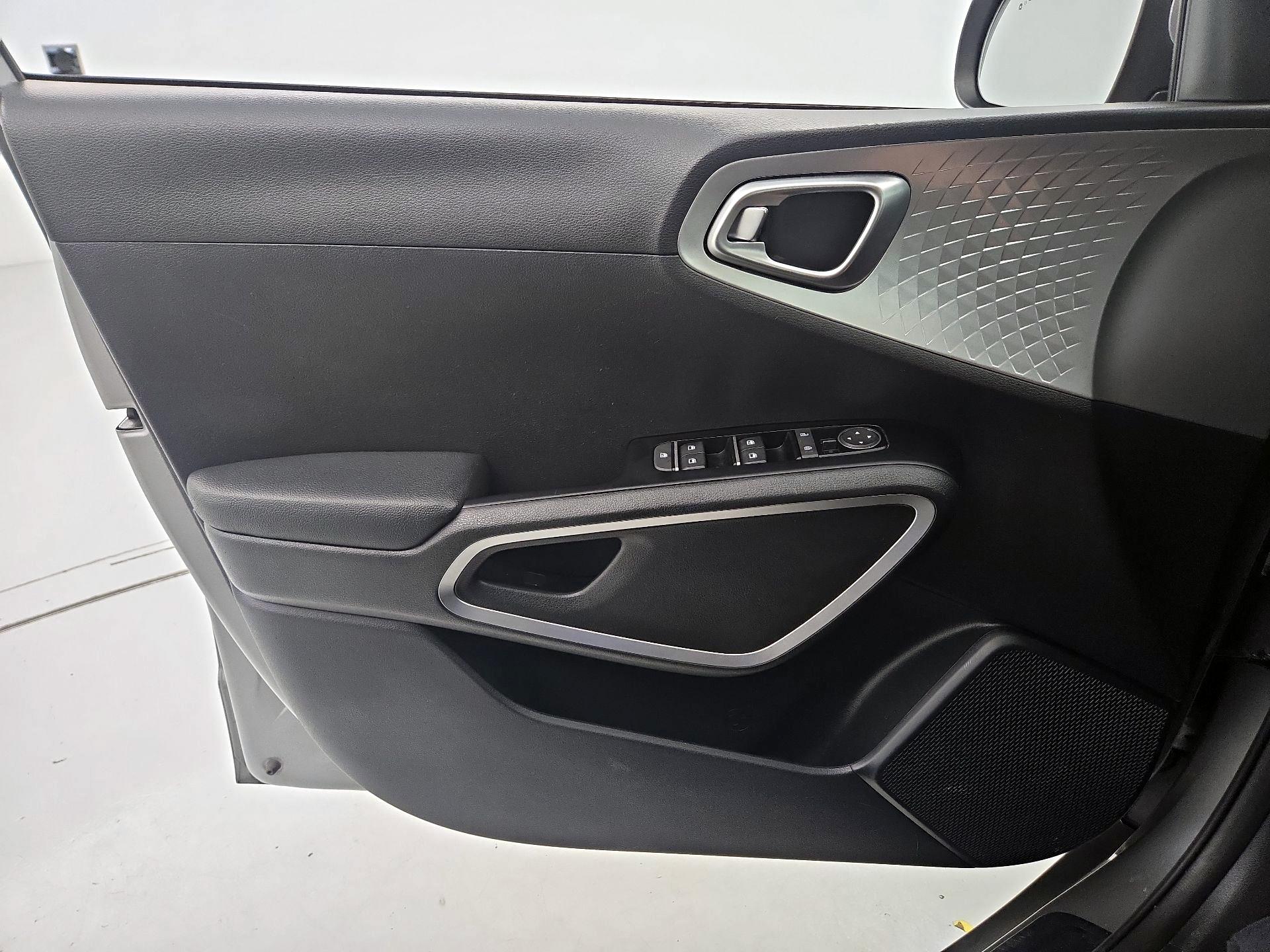 Thumbnail: 2023 Kia Soul - 12