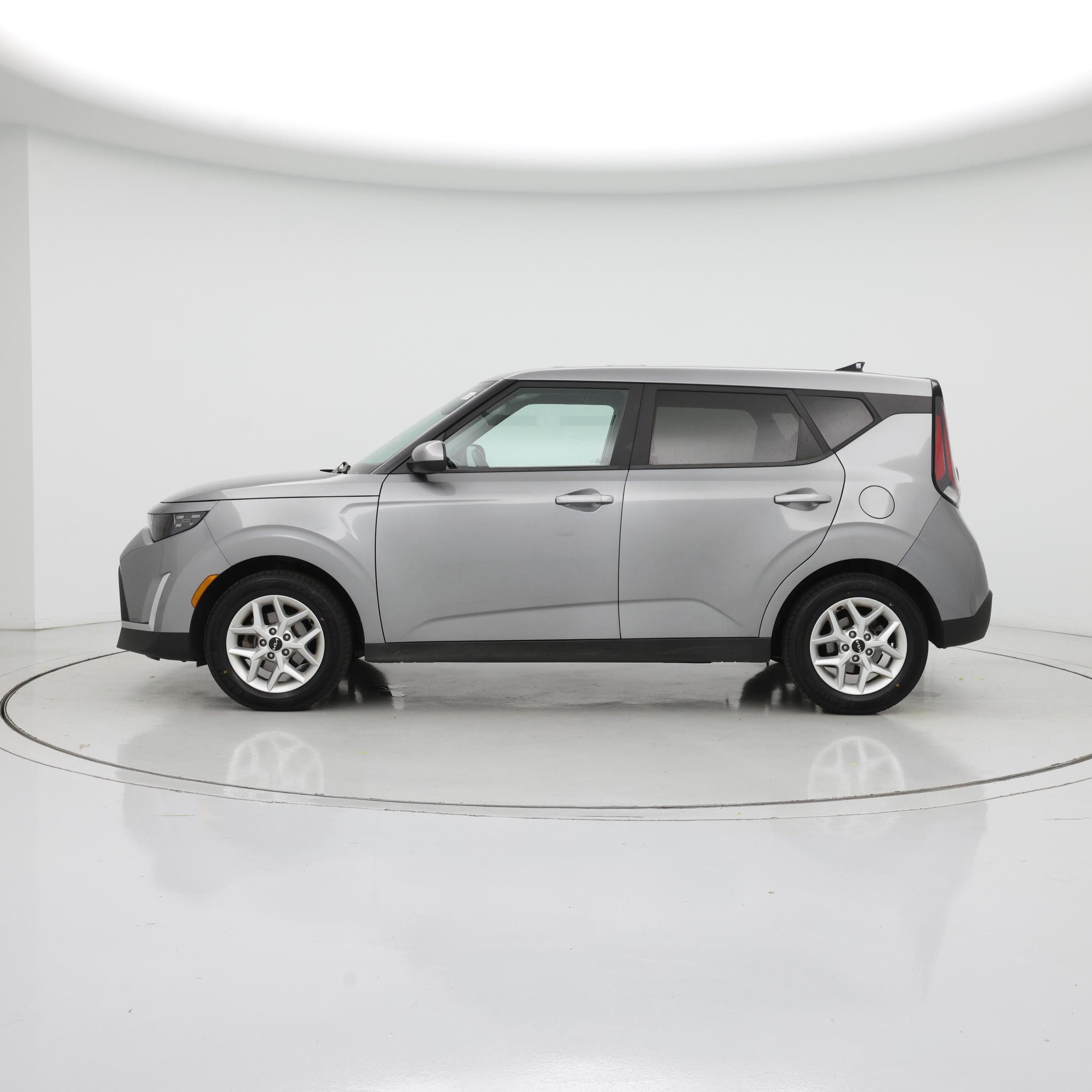 Thumbnail: 2023 Kia Soul - 3
