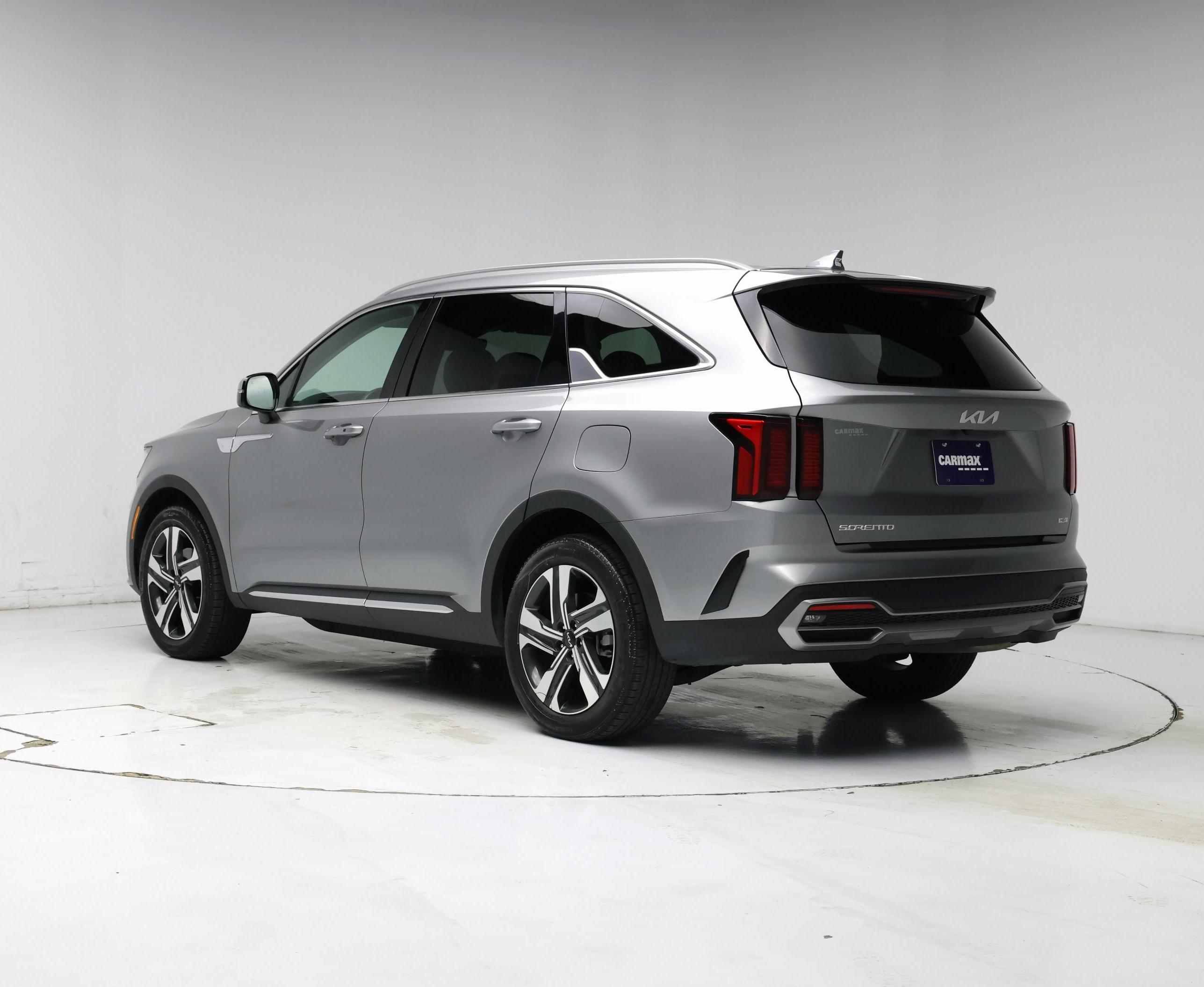 Thumbnail: 2023 Kia Sorento - 2