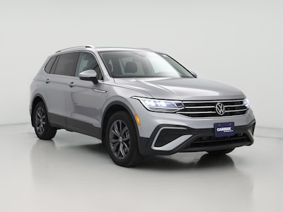Gray 2022 Volkswagen Tiguan SE