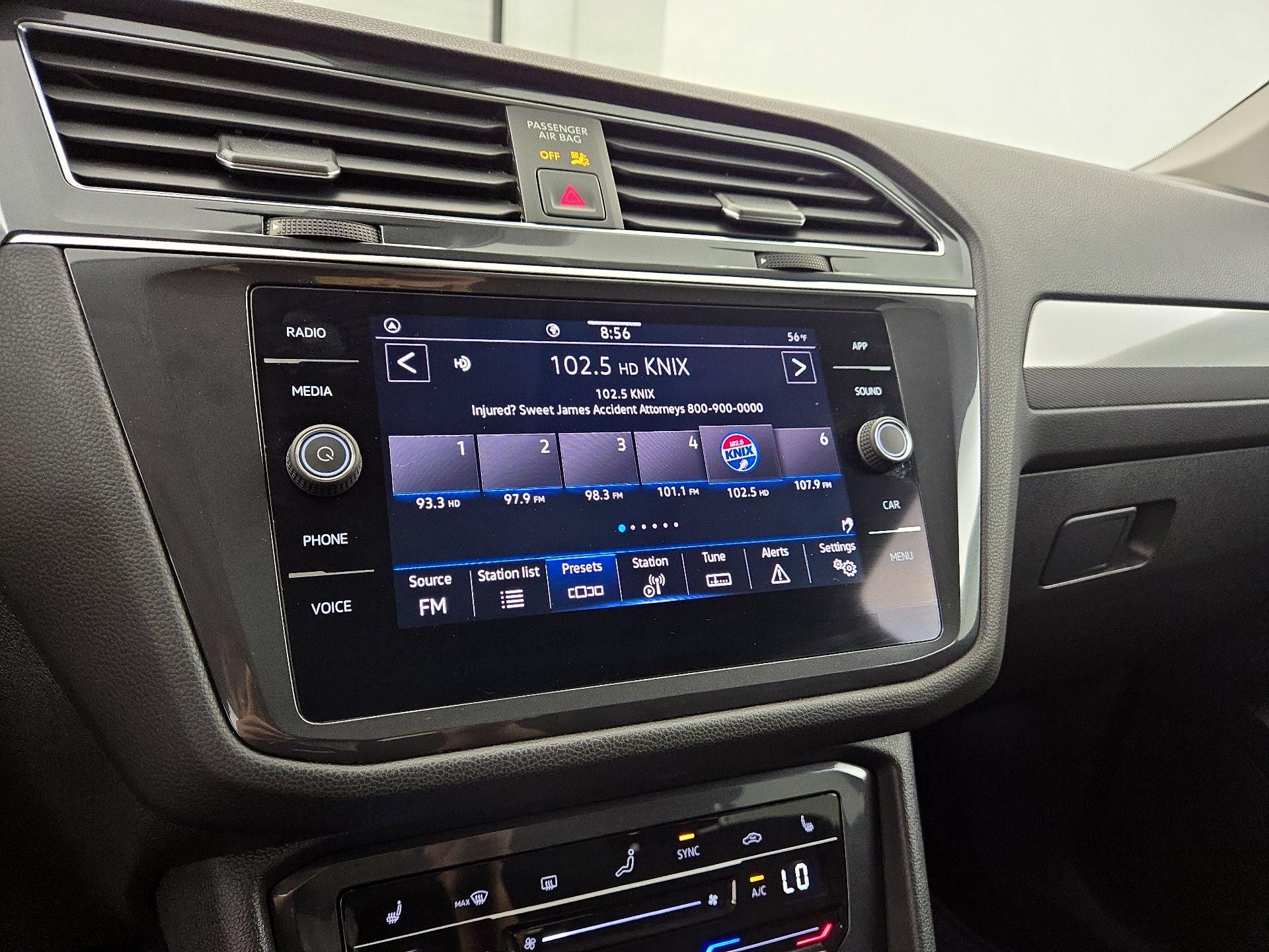 Thumbnail: 2022 Volkswagen Tiguan - 15