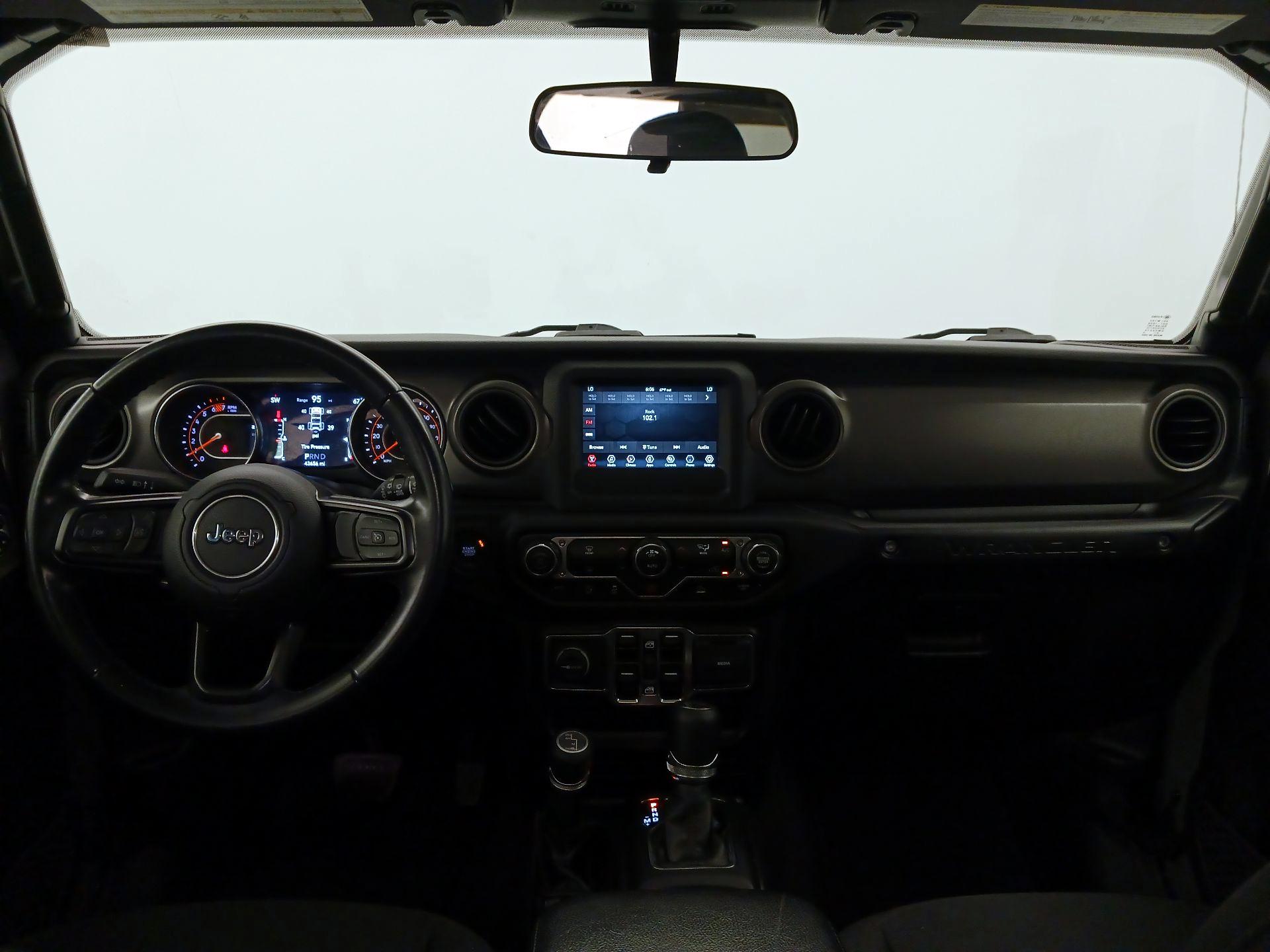 Thumbnail: 2021 Jeep Wrangler - 9