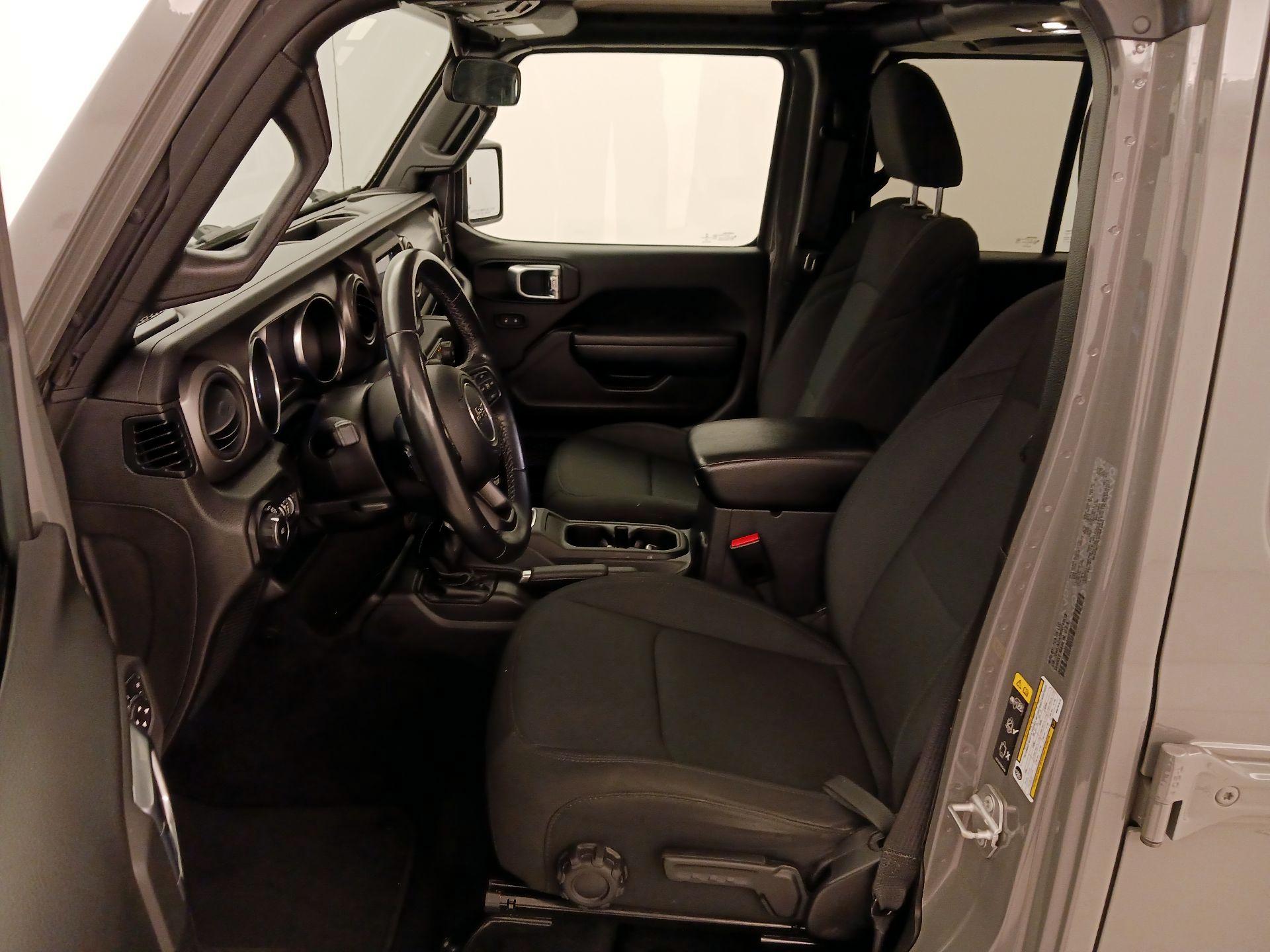 Thumbnail: 2021 Jeep Wrangler - 11