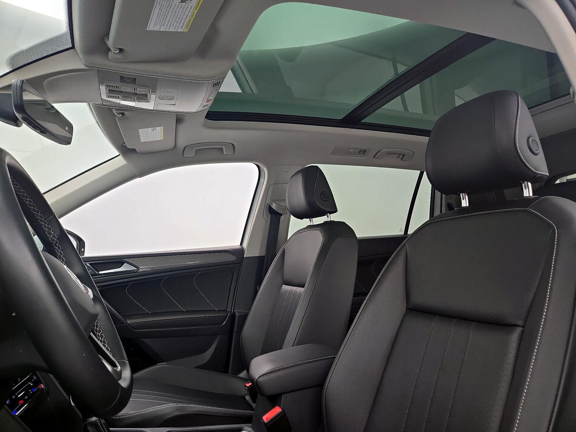 Thumbnail: 2022 Volkswagen Tiguan - 19