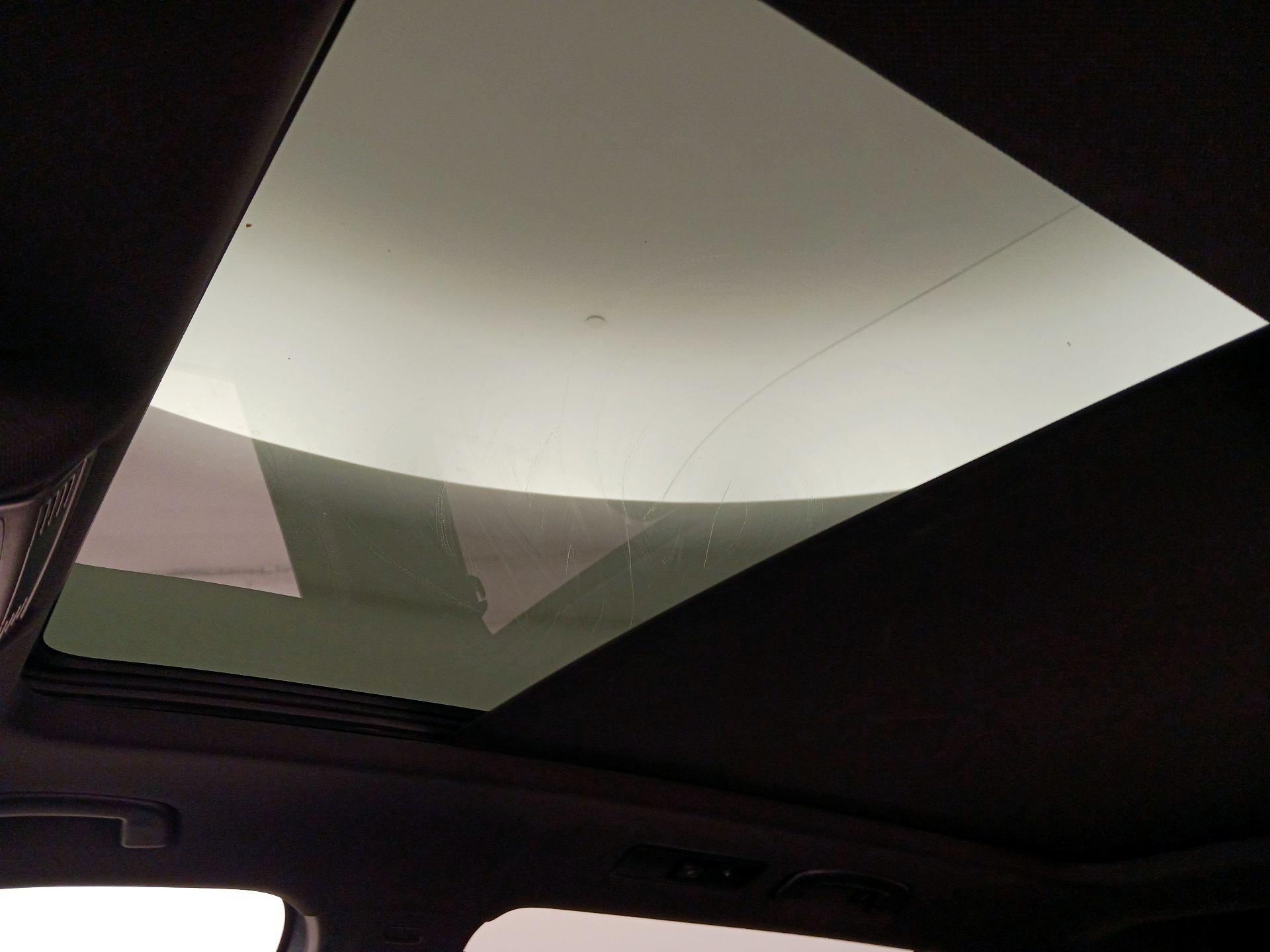 Thumbnail: 2022 Volkswagen Tiguan - 20