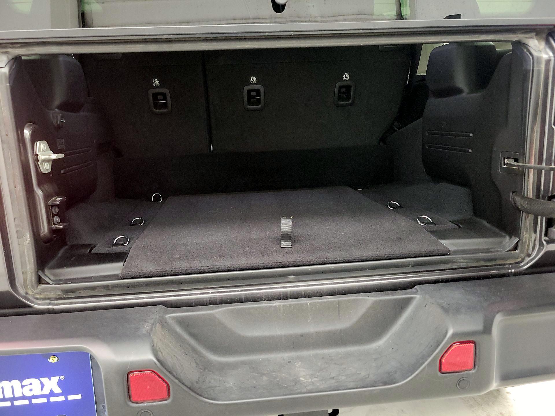 Thumbnail: 2024 Jeep Wrangler - 20