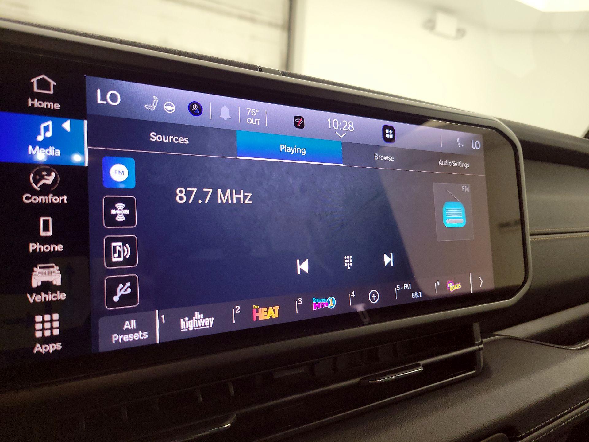 Thumbnail: 2024 Jeep Wrangler - 15