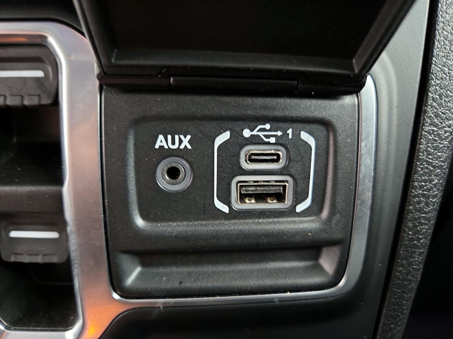 Thumbnail: 2024 Jeep Wrangler - 18