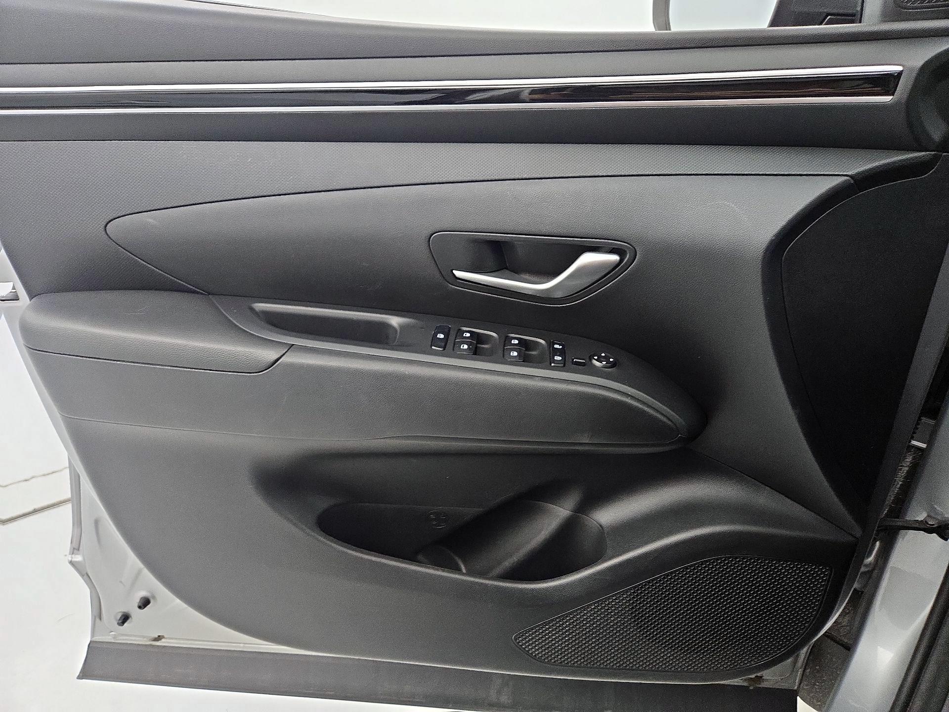 Thumbnail: 2022 Hyundai Tucson - 12