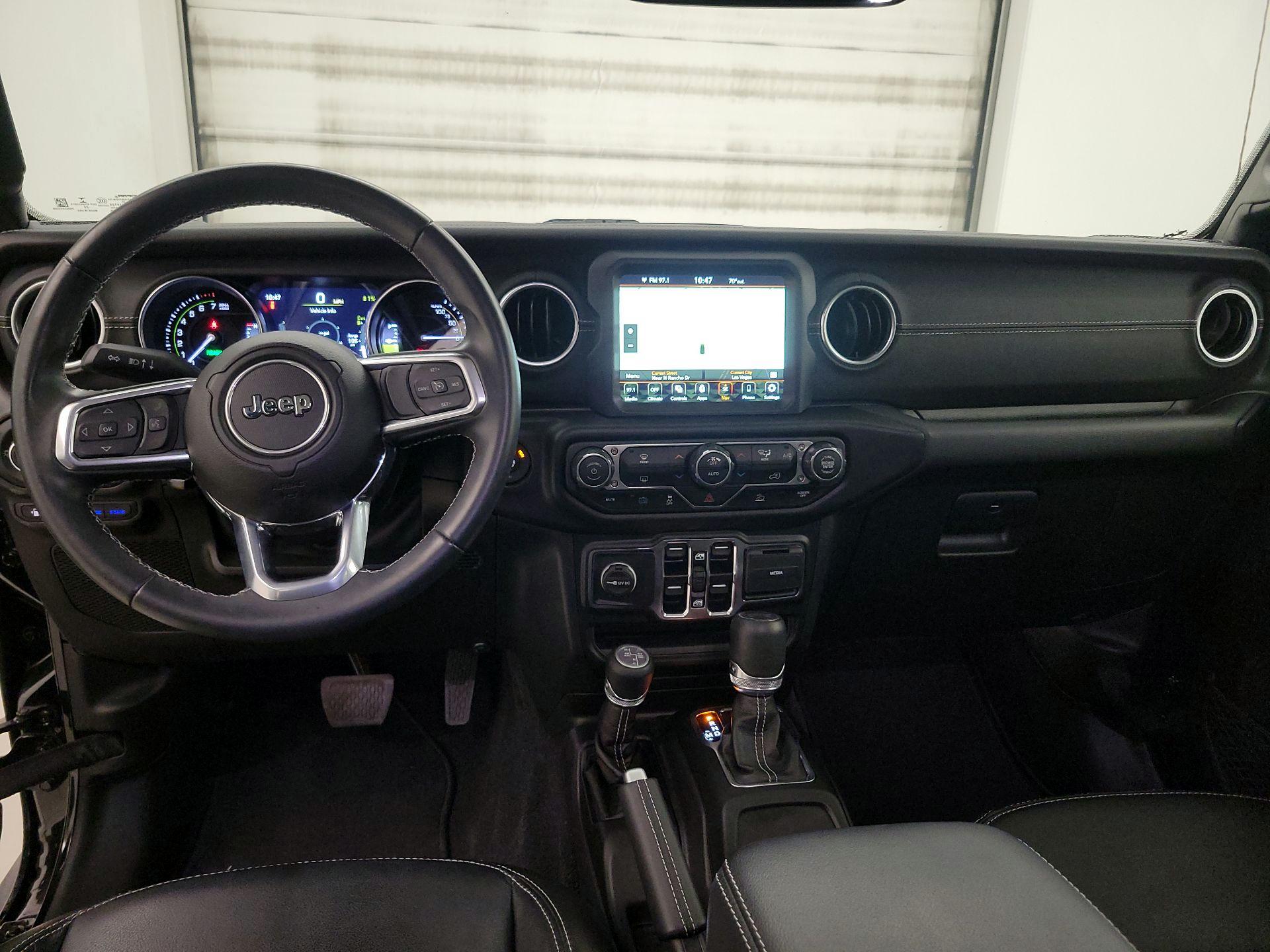 Thumbnail: 2022 Jeep Wrangler - 9