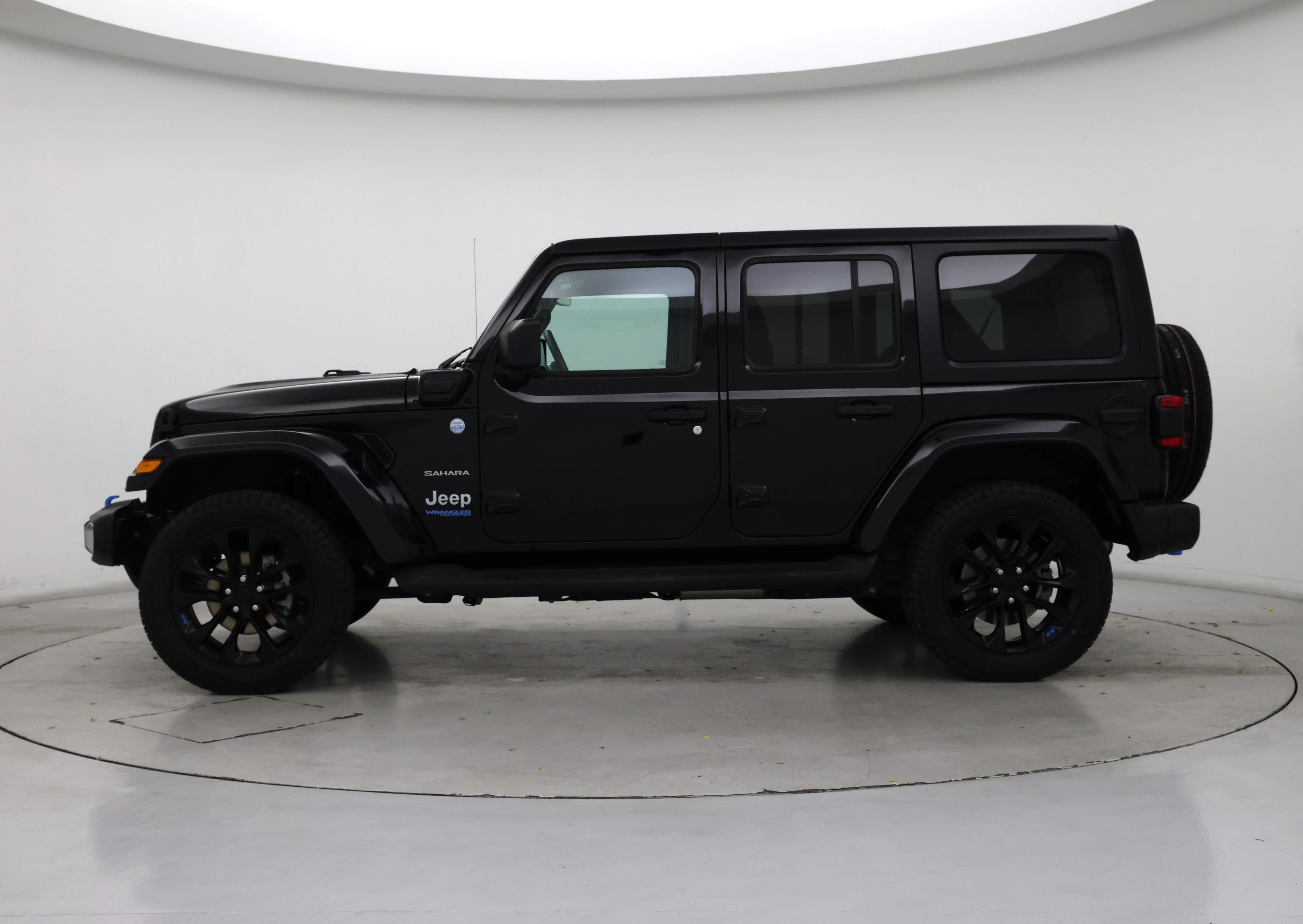 Thumbnail: 2022 Jeep Wrangler - 3