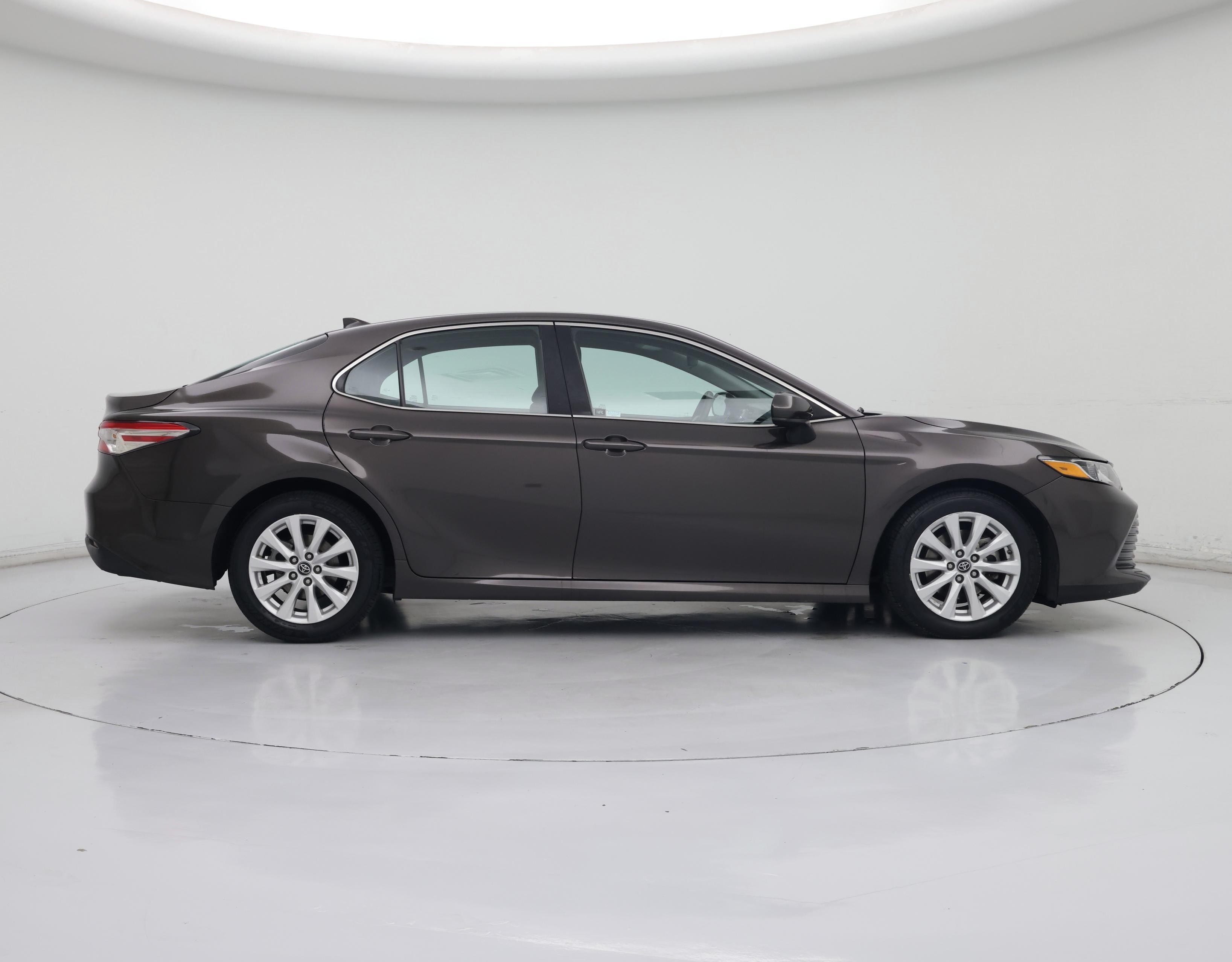 Thumbnail: 2019 Toyota Camry - 7