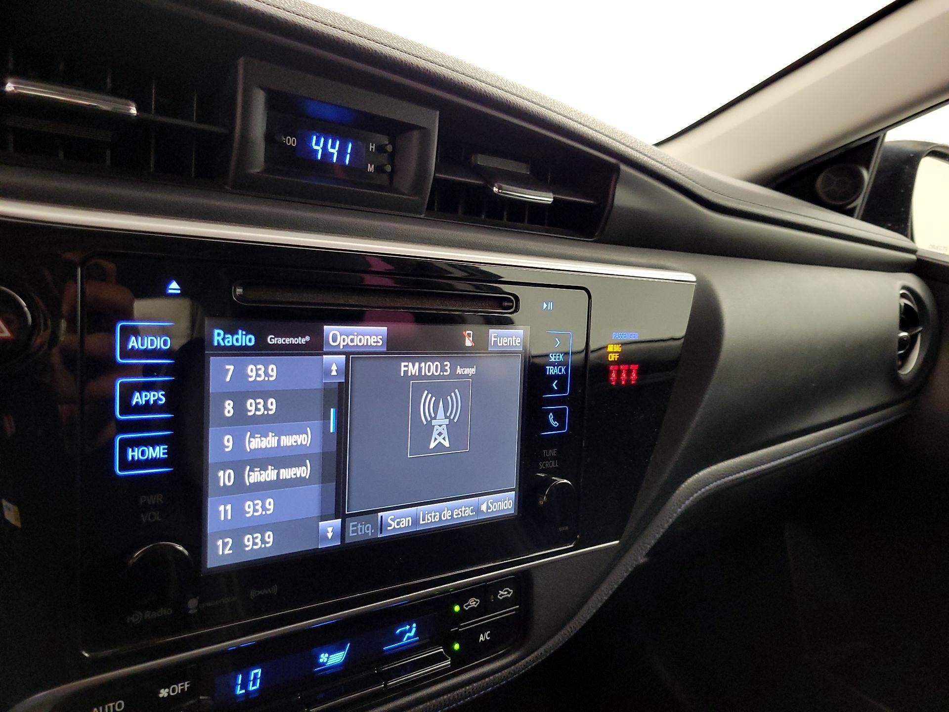 Thumbnail: 2018 Toyota Corolla - 15