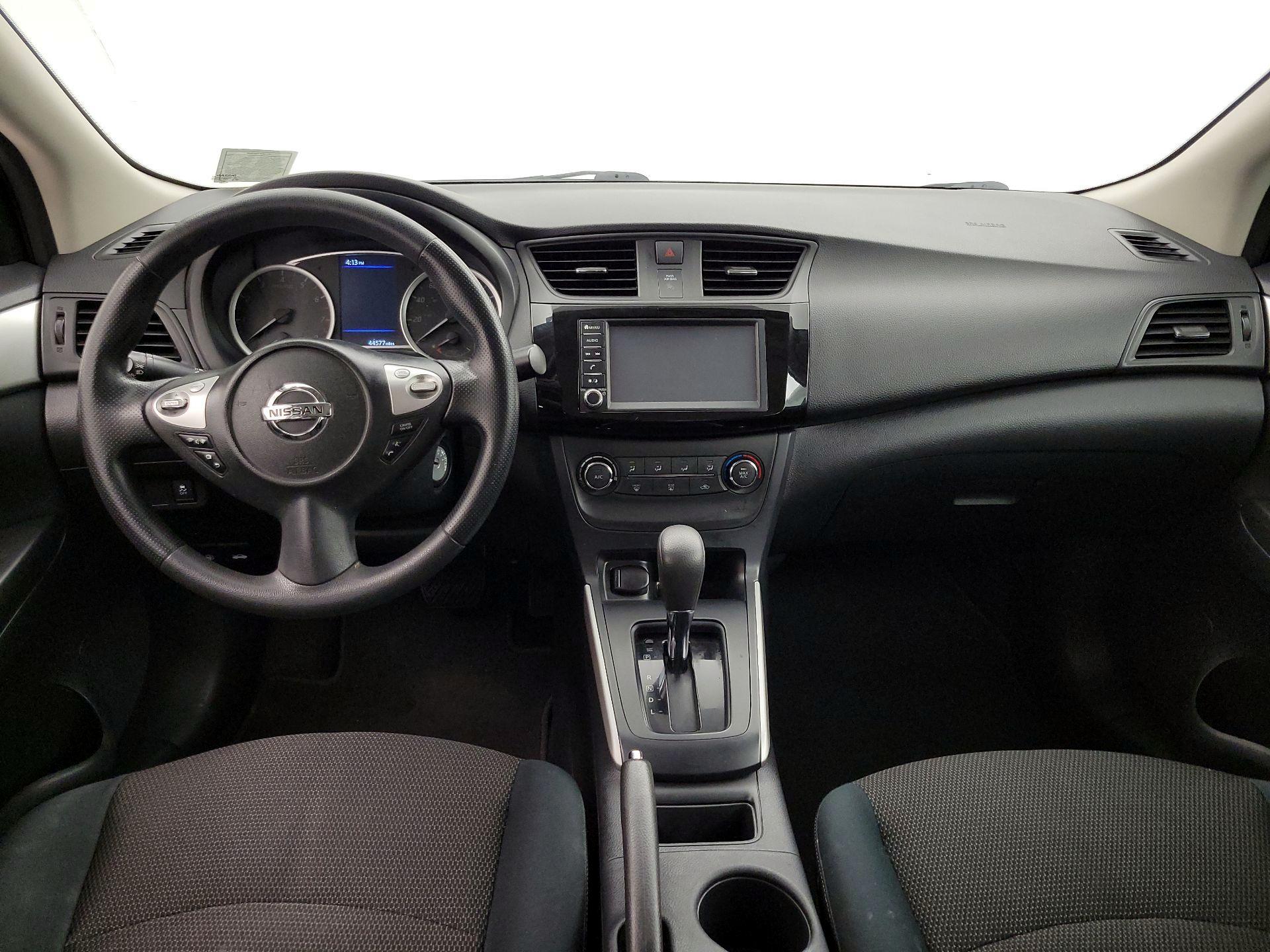 Thumbnail: 2019 Nissan Sentra - 9