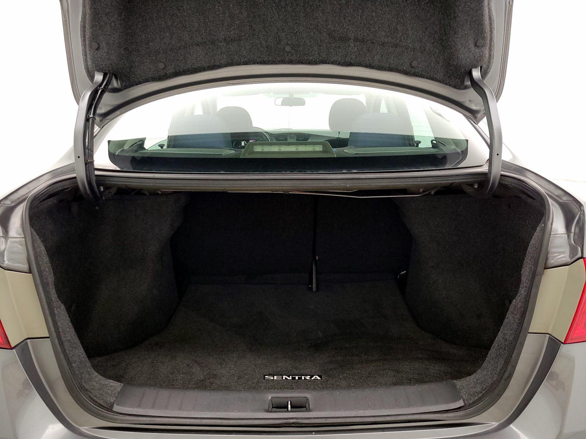 Thumbnail: 2019 Nissan Sentra - 20