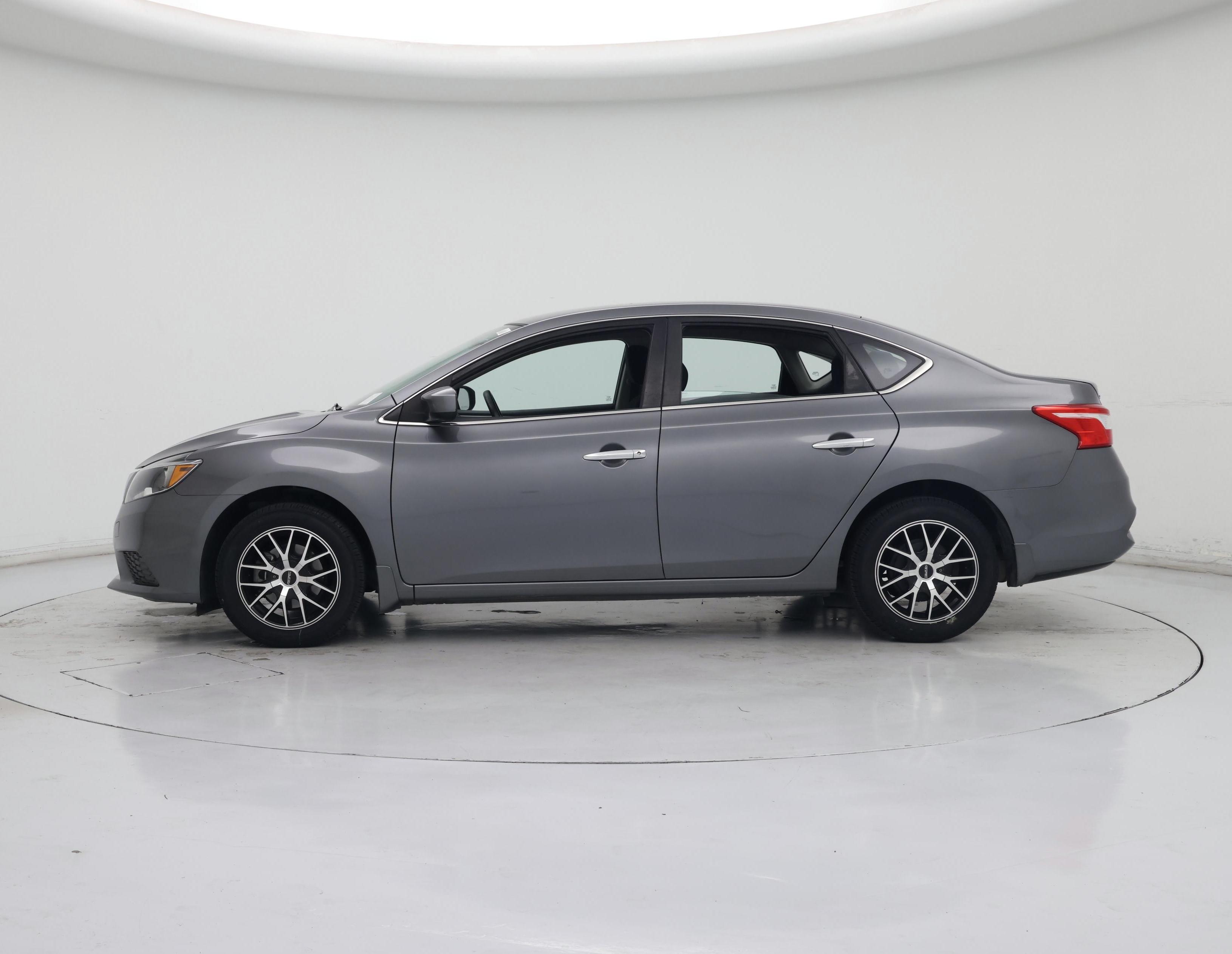 Thumbnail: 2019 Nissan Sentra - 3